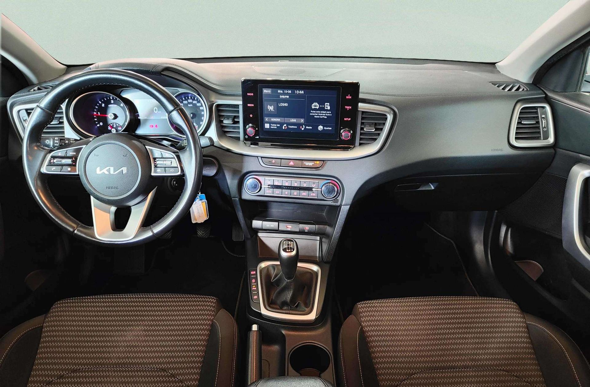 Kia Ceed 1.6 MHEV iMT Drive - foto 6