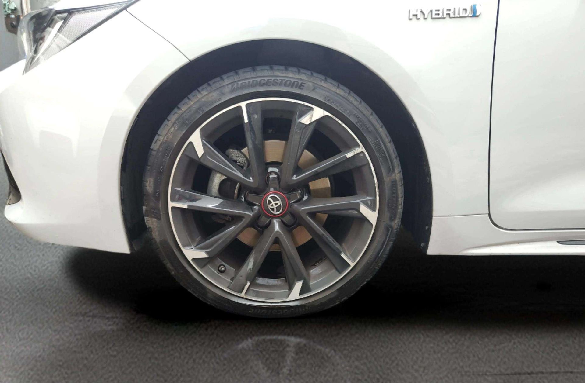 Toyota Corolla 180H GR-Sport E-CVT - foto 43