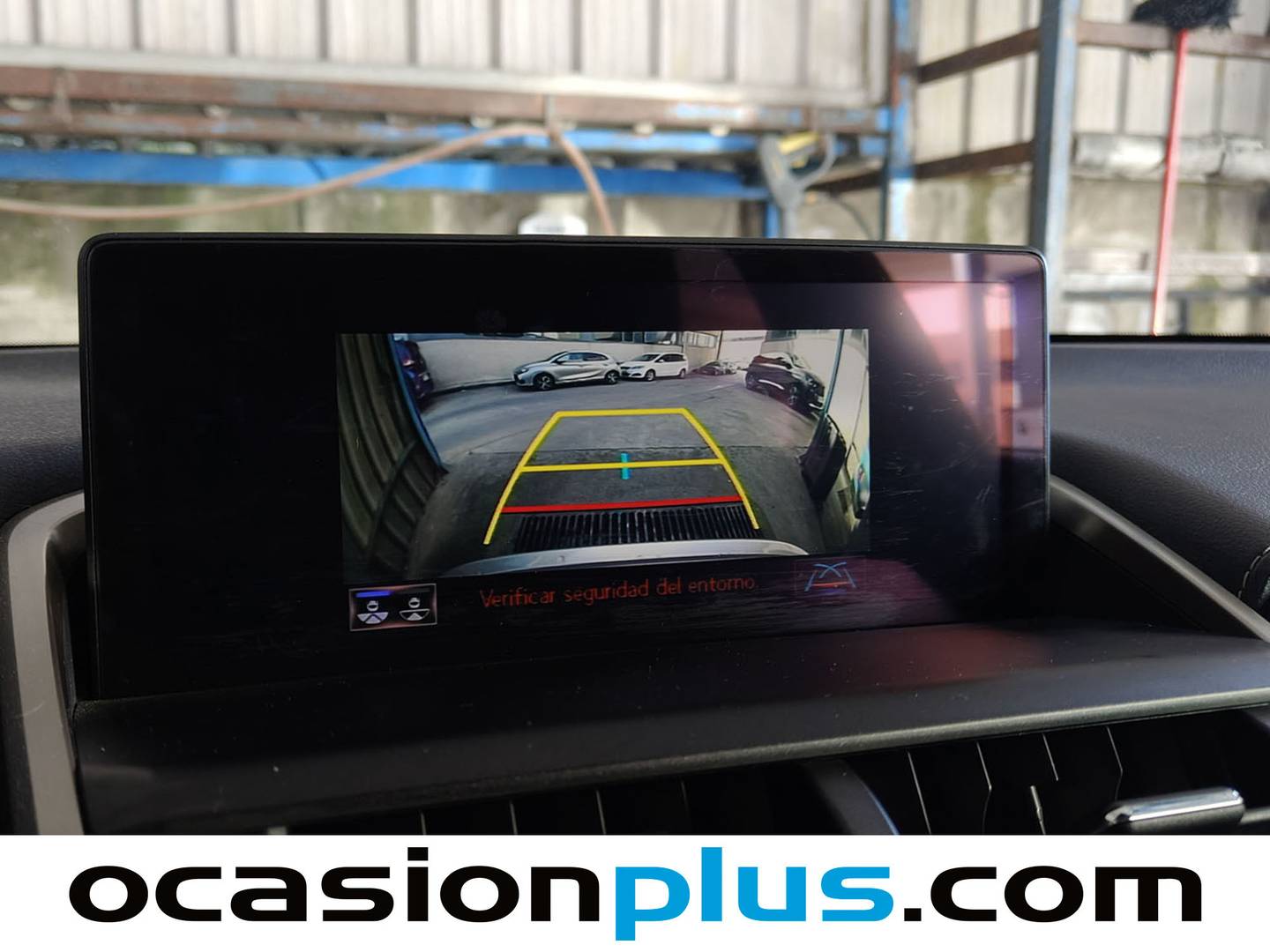 Extras del Lexus NX Lexus NX 300h Business Navigation 2WD (197 CV)