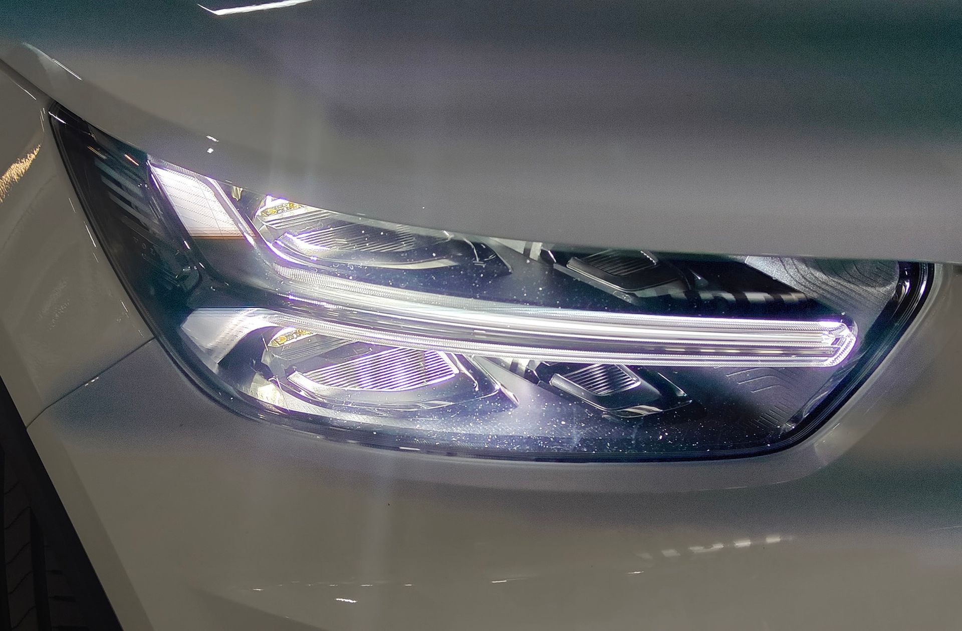 Volvo XC40 T2 Momentum Core - foto 13
