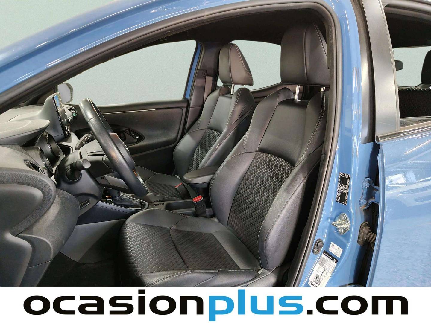 Foto asientos delanteros Toyota Yaris Toyota Yaris 120H Style (116 CV)