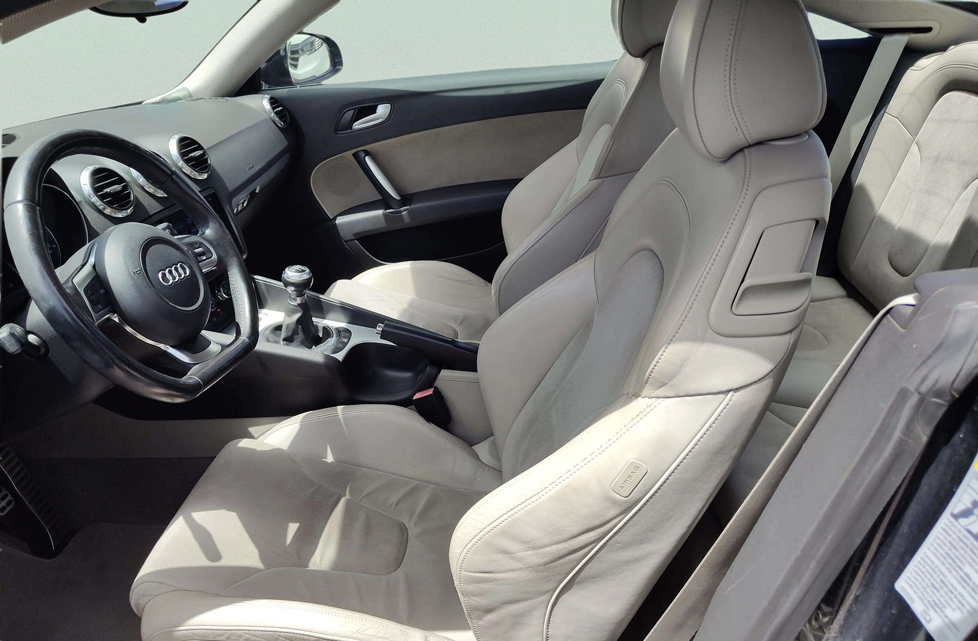 Audi TT Coupe 2.0 TFSI - foto 9