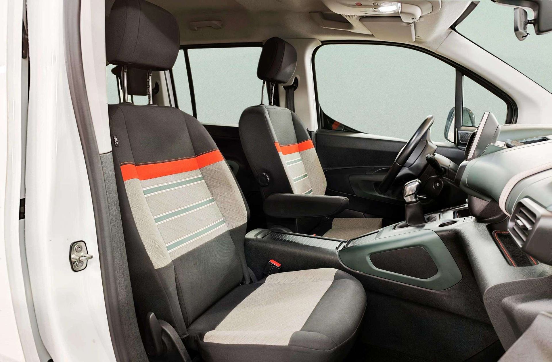 Citroën Berlingo BlueHDi 100 Talla M Shine Pack XTR - foto 20