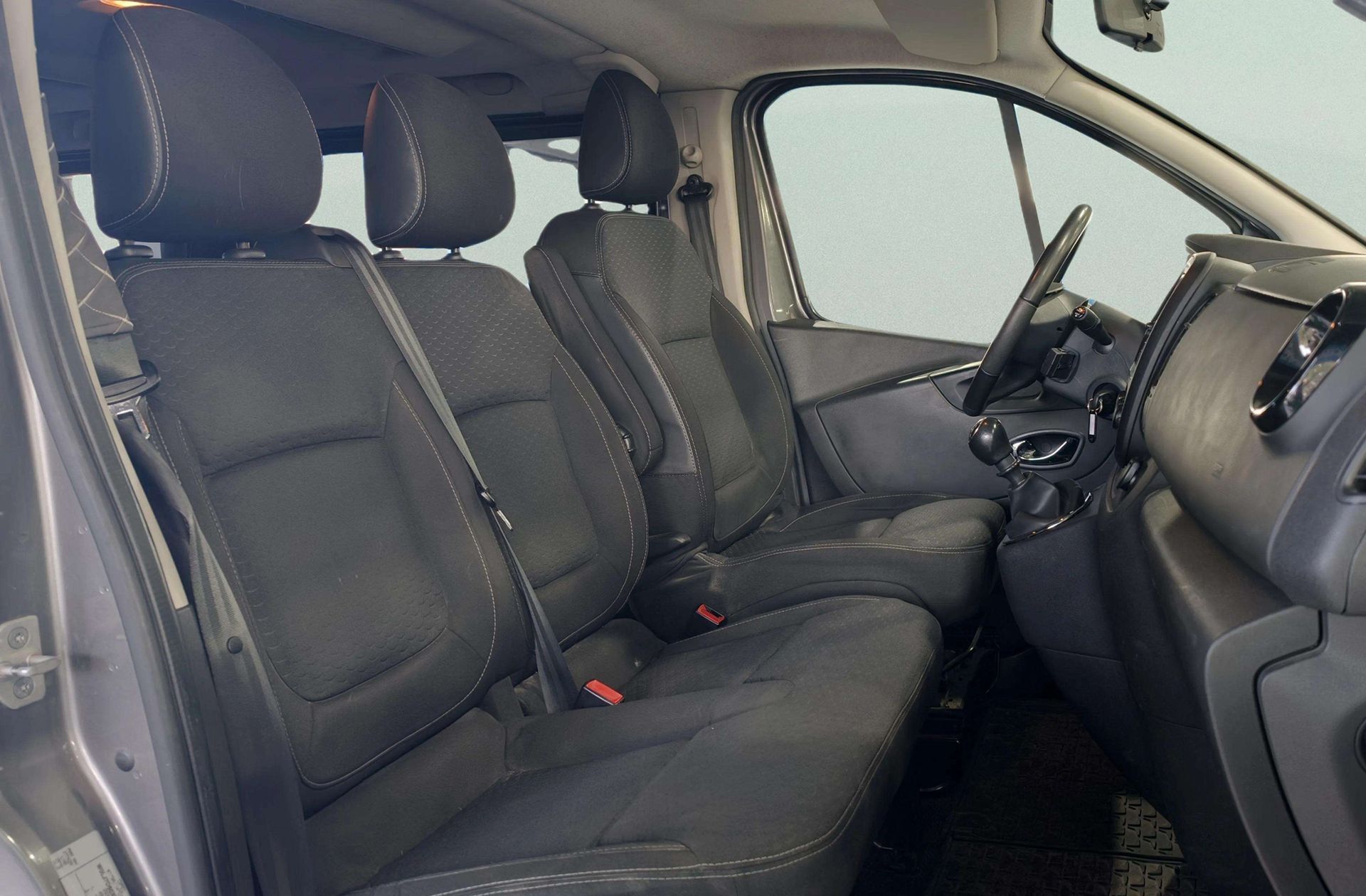 Opel Vivaro Combi 1.6 CDTI L1 2.7t - foto 13