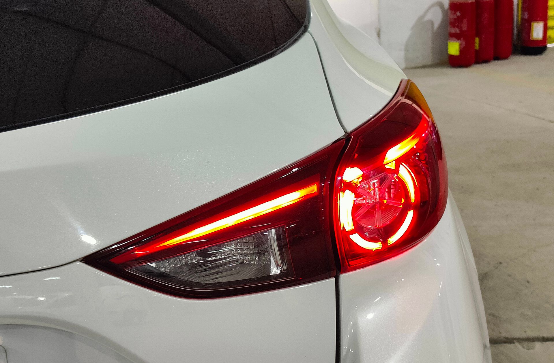 Mazda Mazda3 2.0 GE Black Tech Edition - foto 18