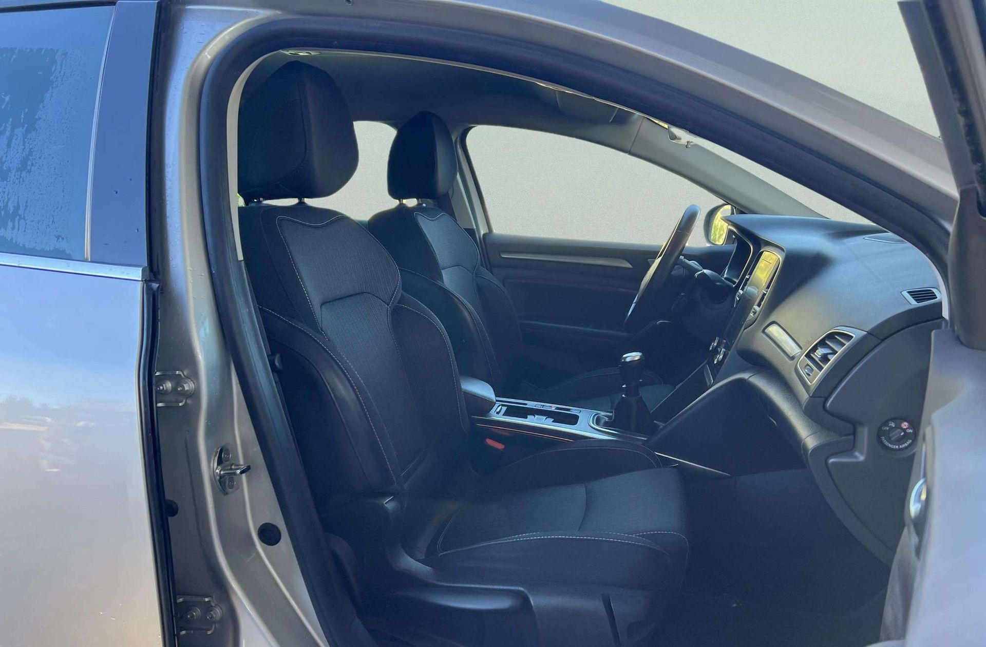 Renault Mégane Sport Tourer Zen TCe GPF - foto 18