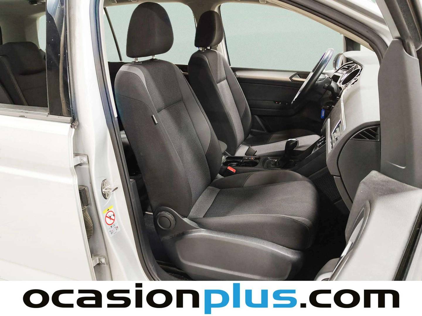 Foto Volkswagen Touran Volkswagen Touran Business & Navi 1.5 TSI (150 CV) DSG