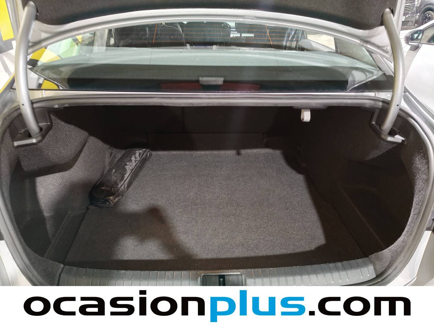 Foto Volkswagen Passat Volkswagen Passat Business 2.0 TDI (122 CV) DSG