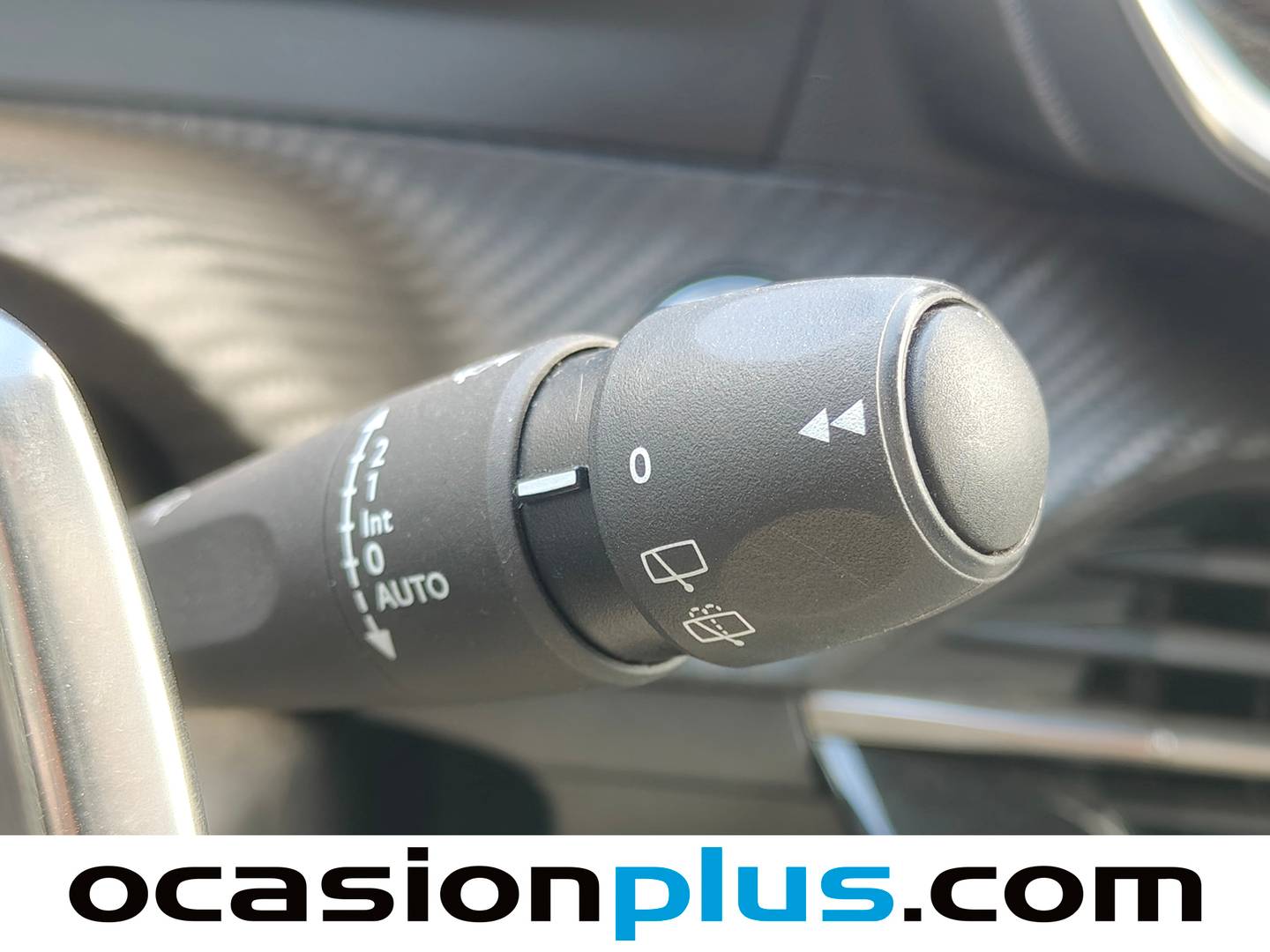 Peugeot 2008 Peugeot 2008 Allure Hybrid eDCS6 (145 CV) 2025