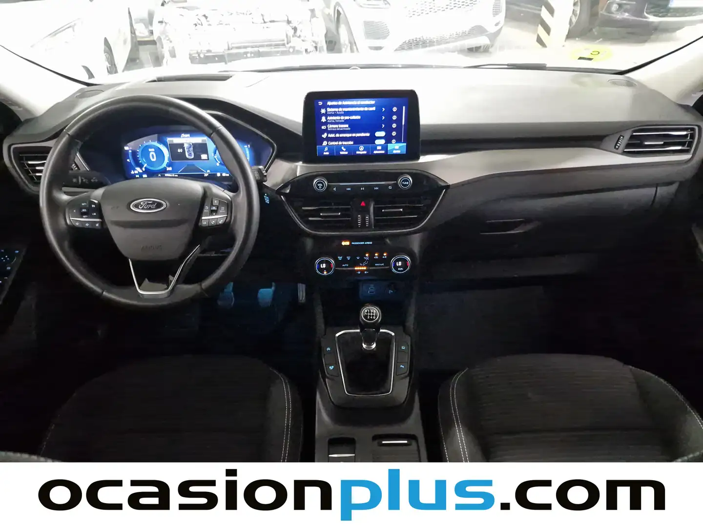Foto Ford Kuga Ford Kuga 1.5 EcoBlue Titanium (120 CV)