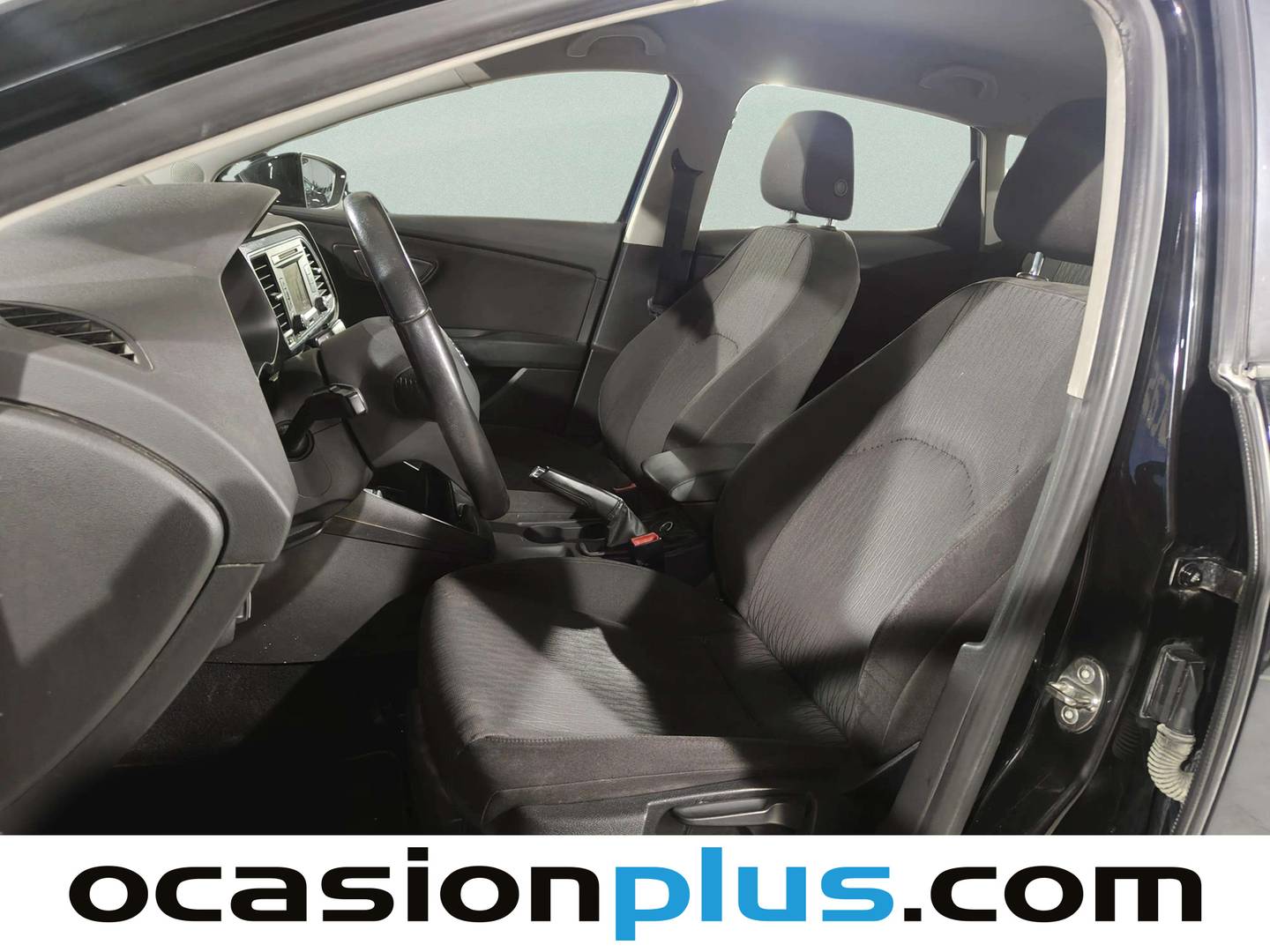 Foto asientos delanteros Seat León Seat León 1.6 TDI S&S Style (105 CV)