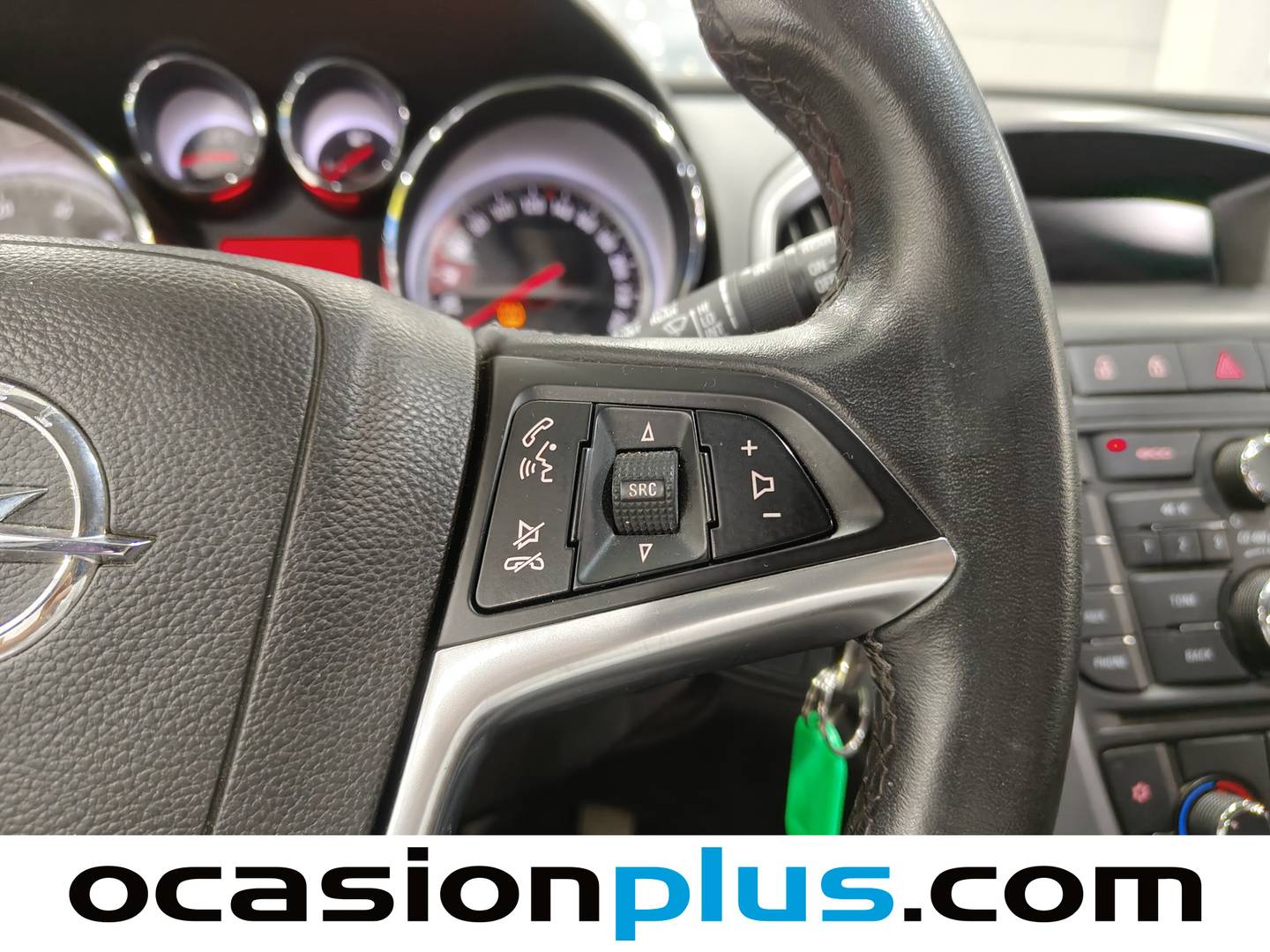 Equipamiento del Opel Astra Opel Astra 1.6 CDTi S&S Business (110 CV)