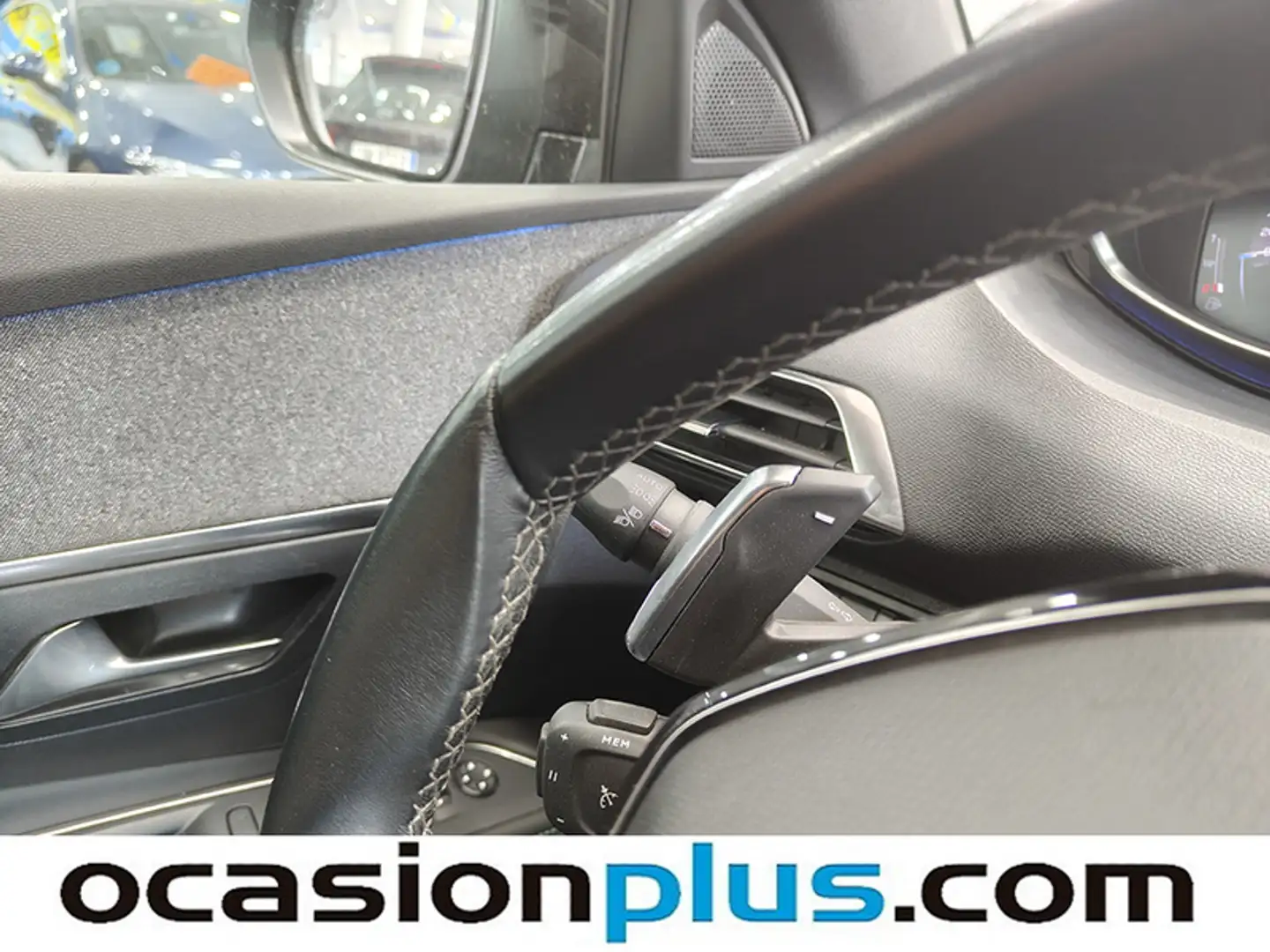 Foto Peugeot 3008 Peugeot 3008 PureTech 130 S&S Allure Pack EAT8  (130 CV)