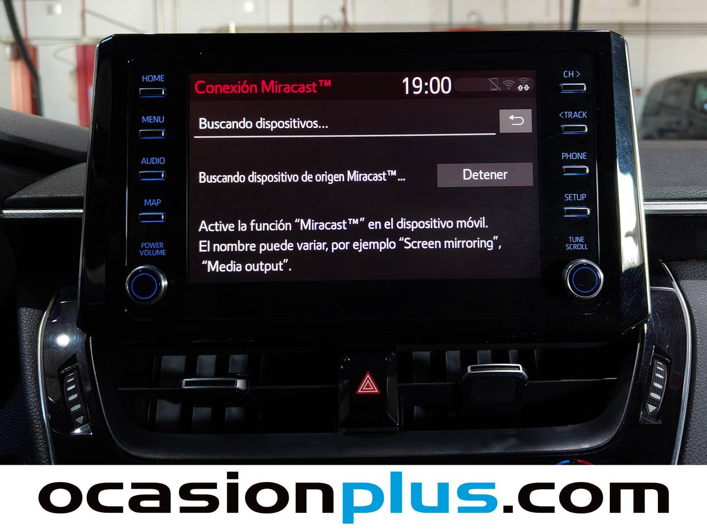 Extras y acabados del Toyota Corolla Toyota Corolla Touring Sport 125H Style E-CVT (122 CV)