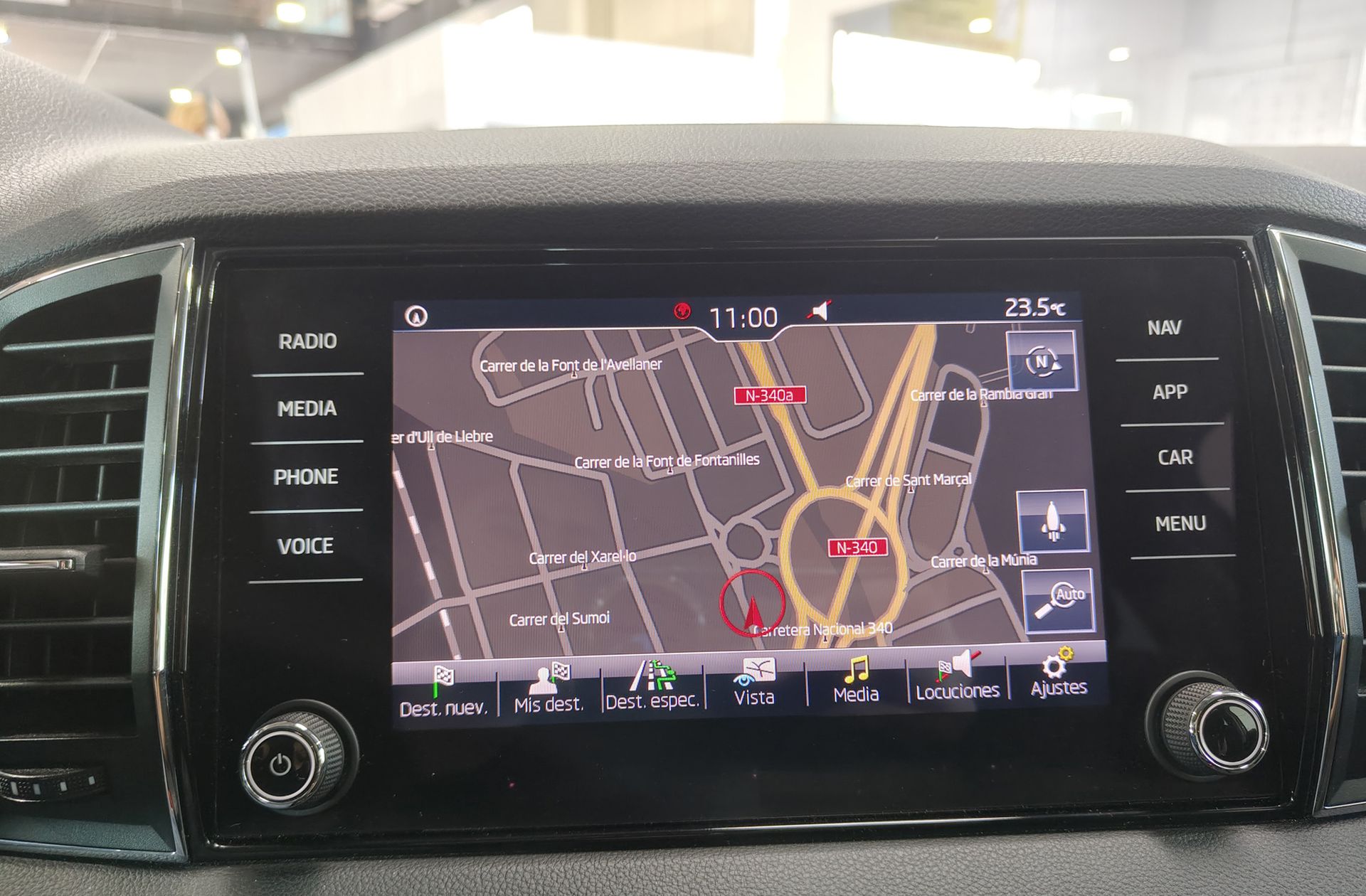 Škoda Karoq 2.0 TDI Ambition - foto 7
