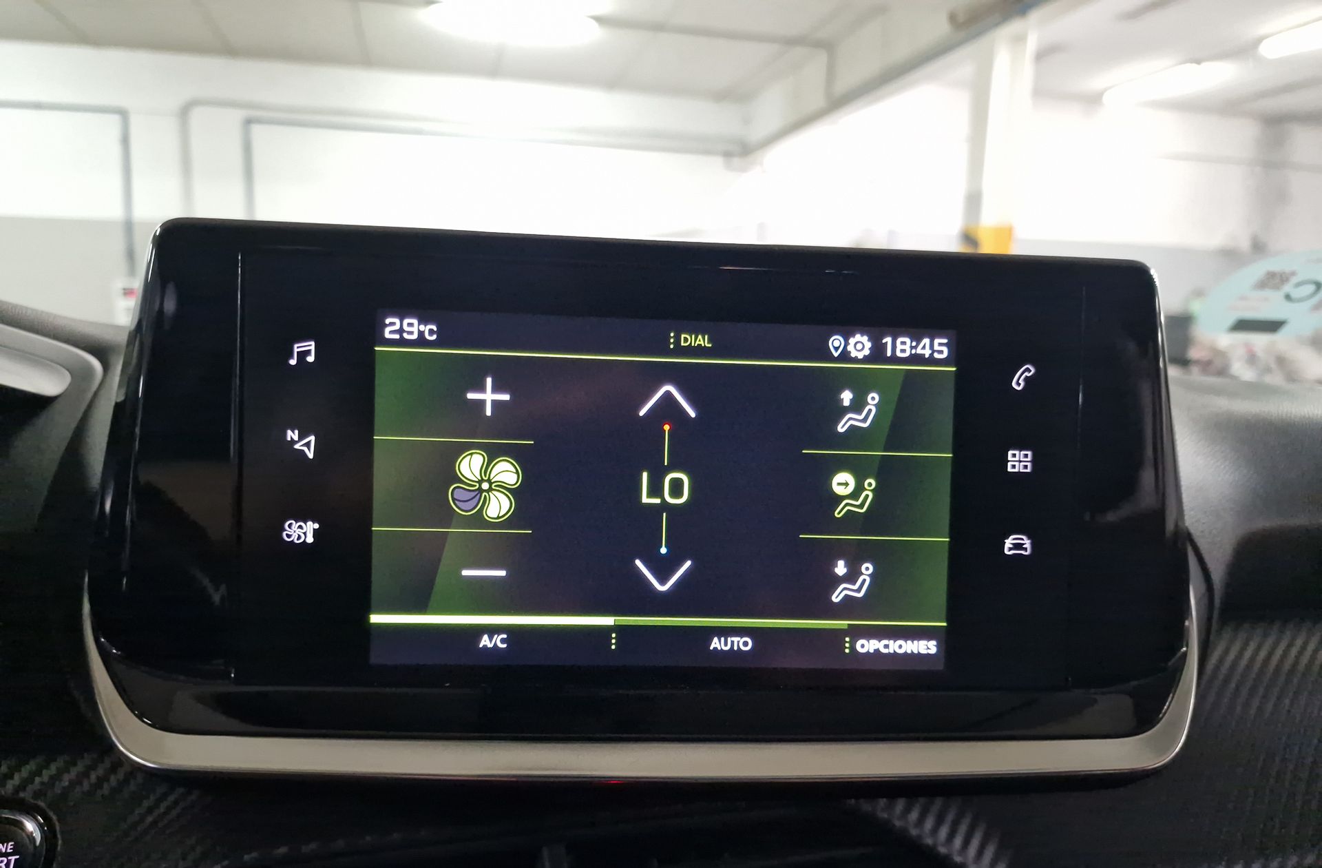 Peugeot 2008 PureTech 130 Allure Pack - foto 34