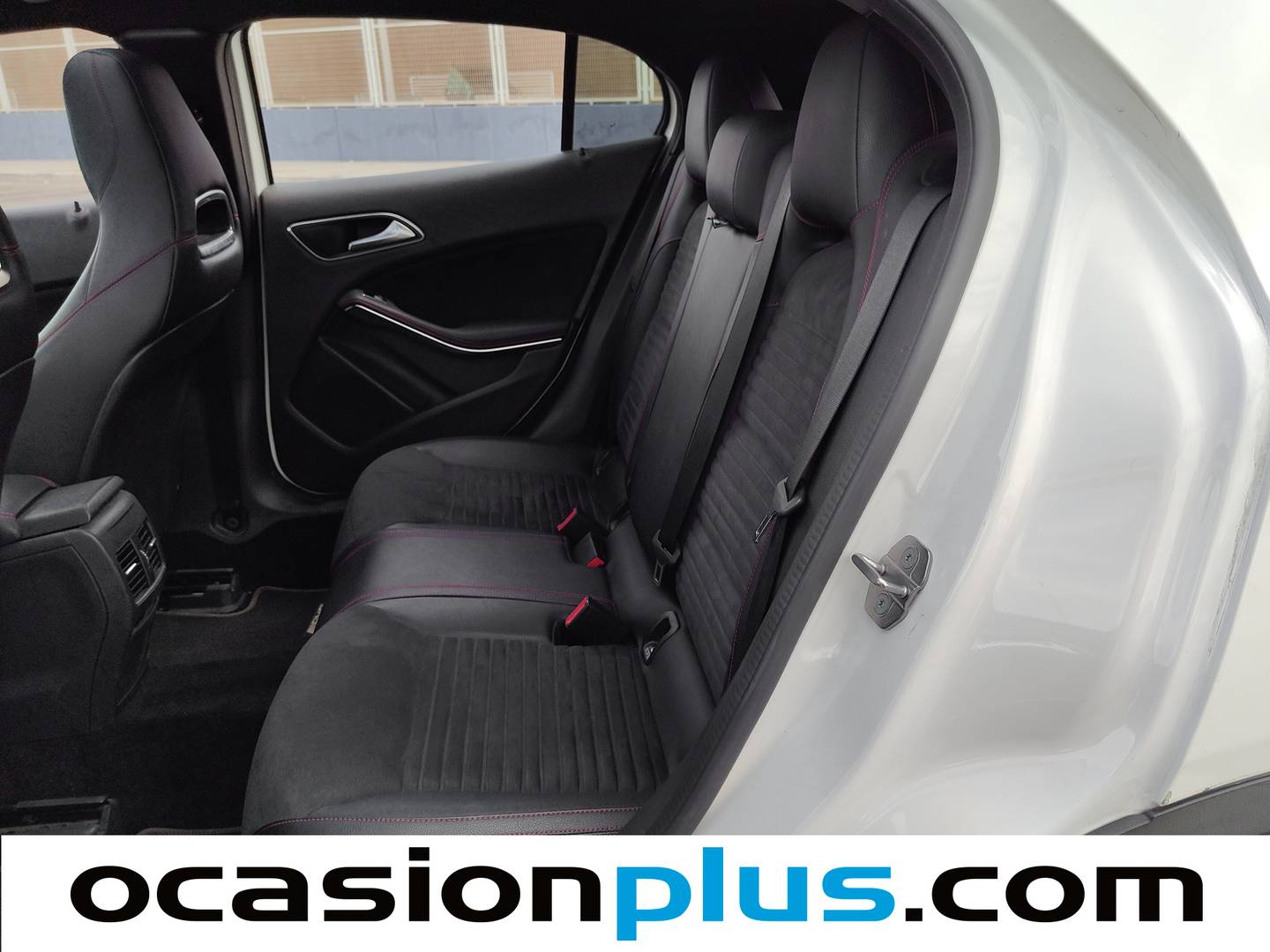 Foto asientos traseros Mercedes GLA Mercedes GLA 200 d (136 CV) Pack AMG