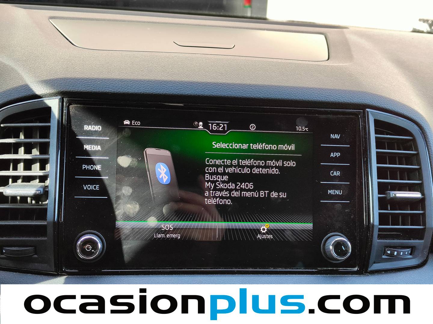 Foto Skoda Karoq Skoda Karoq 1.5 TSI ACT Sportline DSG (150 CV)