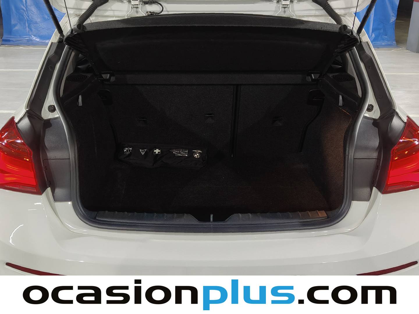 Fotos maletero BMW Serie 1 BMW Serie 1 118i 100 kW (136 CV)