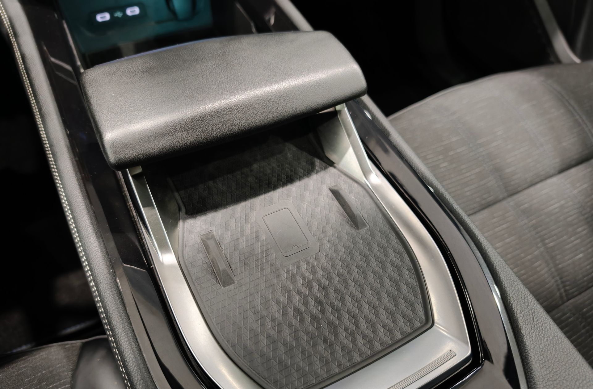 Renault Austral Iconic E-Tech Full Hybrid - foto 37
