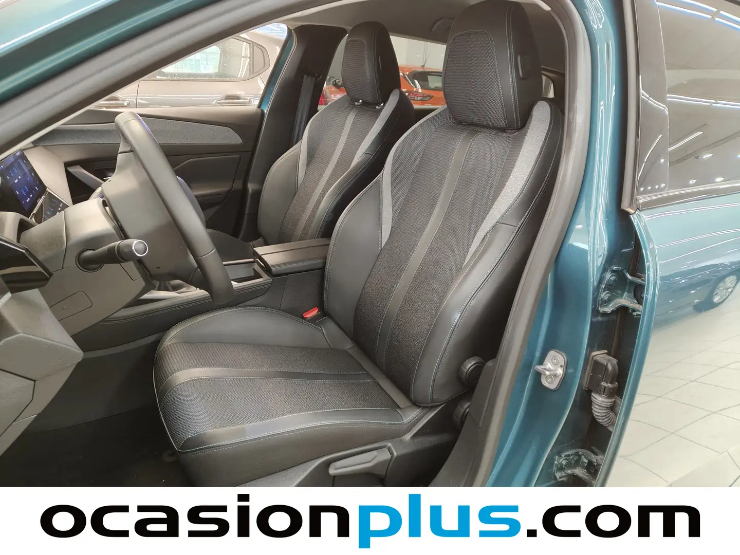 Foto Peugeot 308 Peugeot 308 SW PureTech 130 S&S Allure (130 CV)