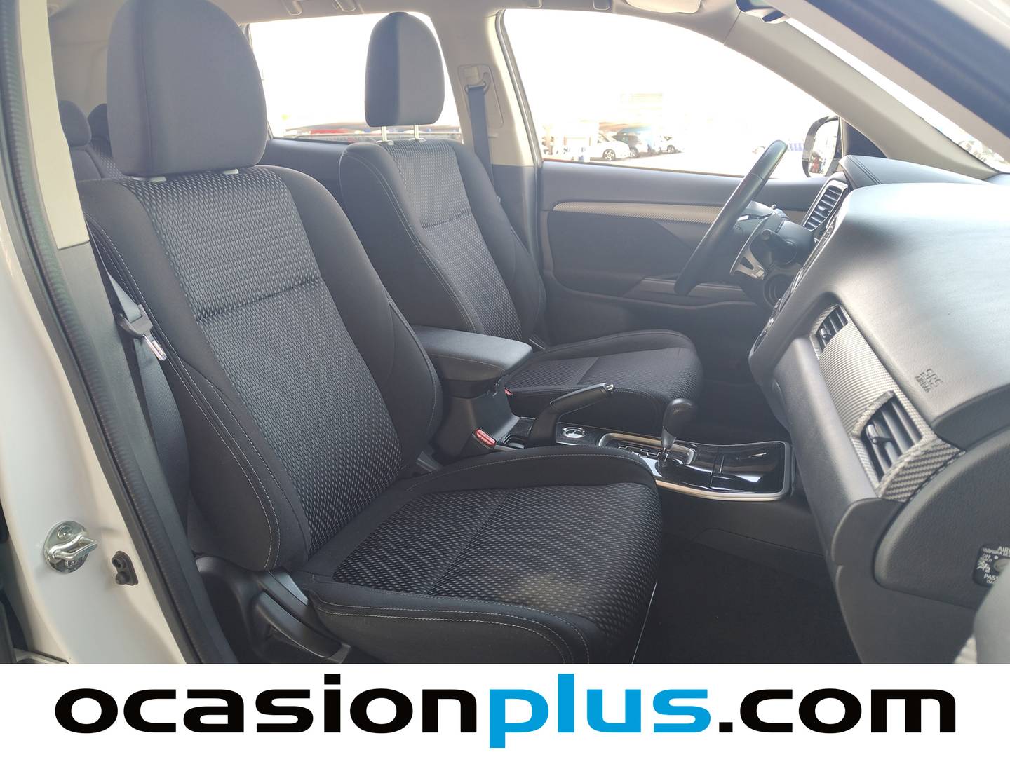 Mitsubishi Outlander Mitsubishi Outlander 200 MPI Motion 2WD CVT (150 CV) gasolina