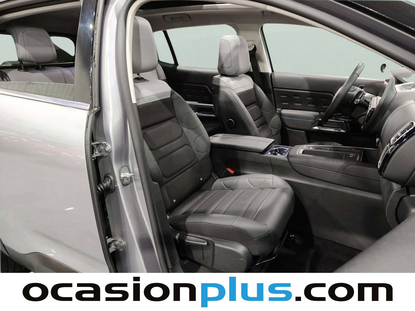 Foto Citroën C5 Aircross Citroen C5 Aircross Plug-in Hybrid Max e-EAT8 (225 CV)