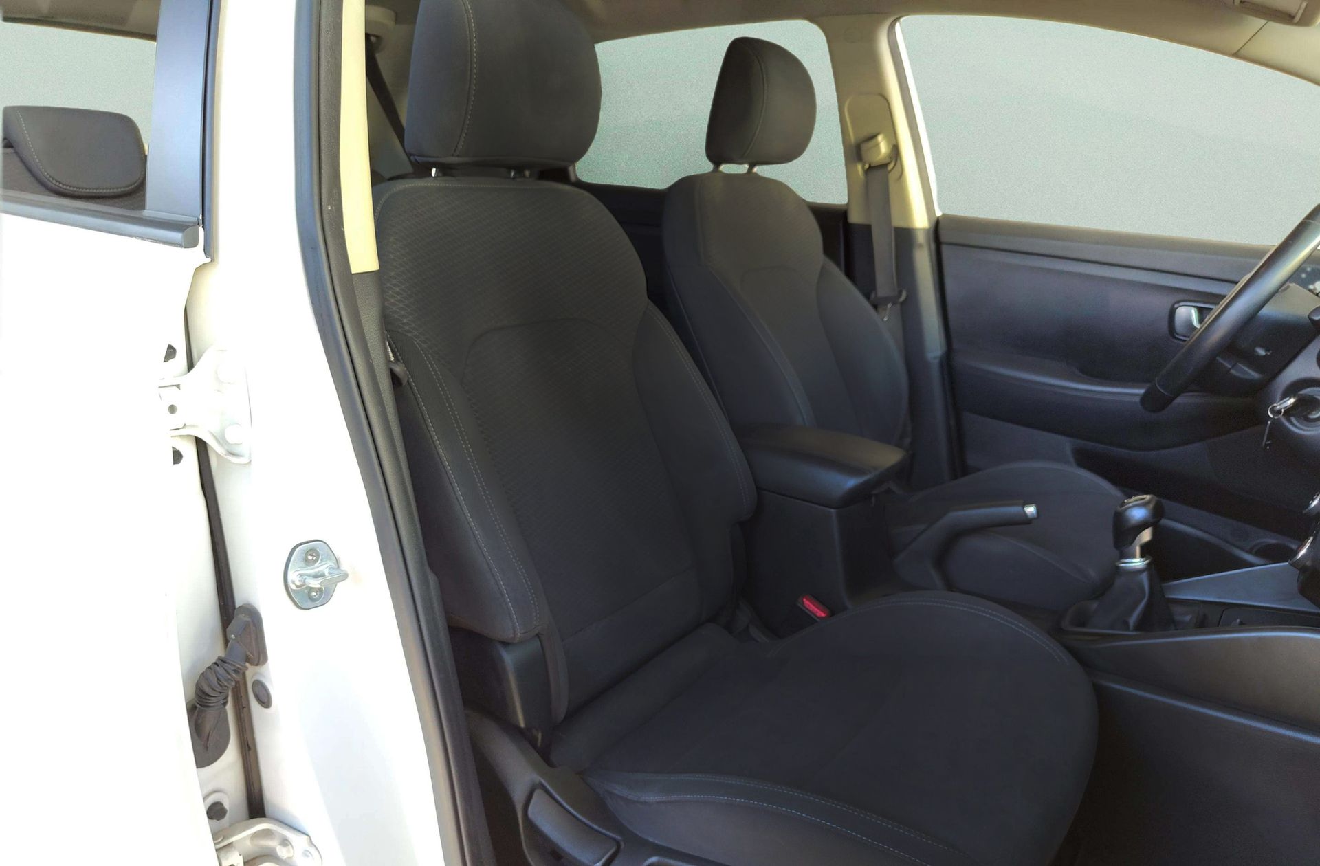 Kia Carens 1.7 CRDi VGT Eco-Dynamics Basic - foto 16