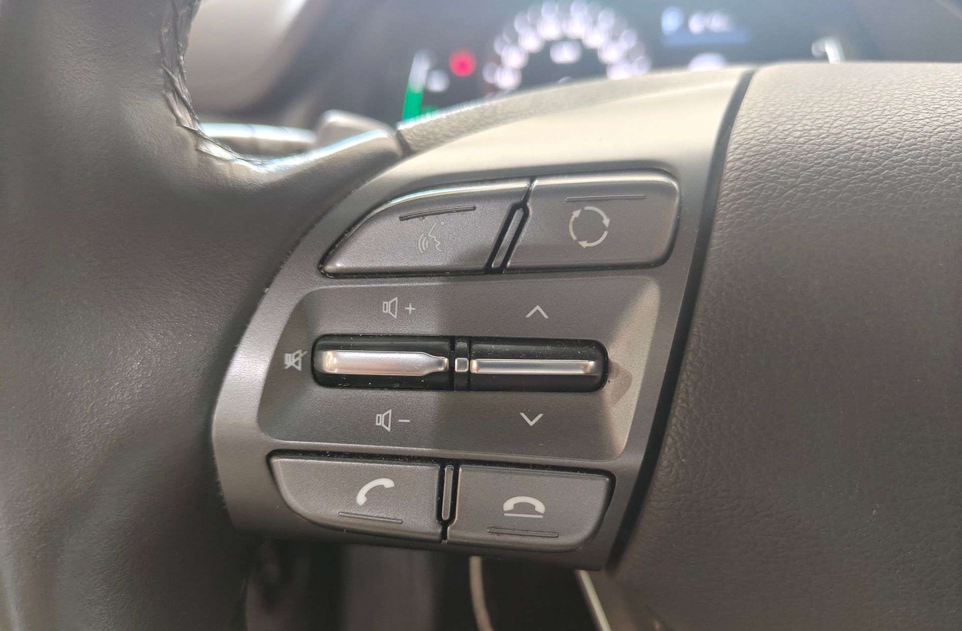 Hyundai Ioniq 1.6 GDI HEV Klass LE DT - foto 22