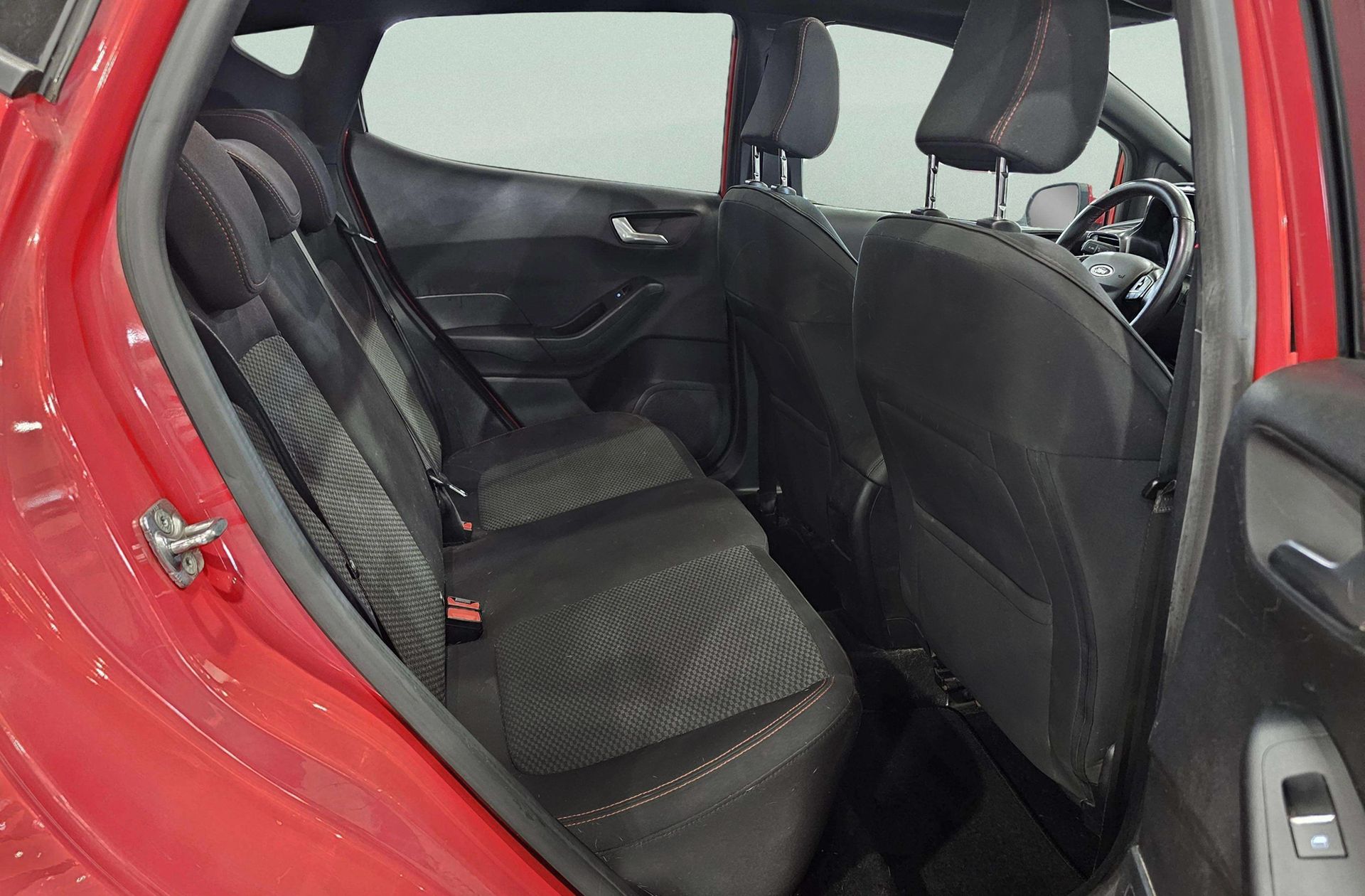 Ford Fiesta 1.0 EcoBoost ST-Line - foto 19