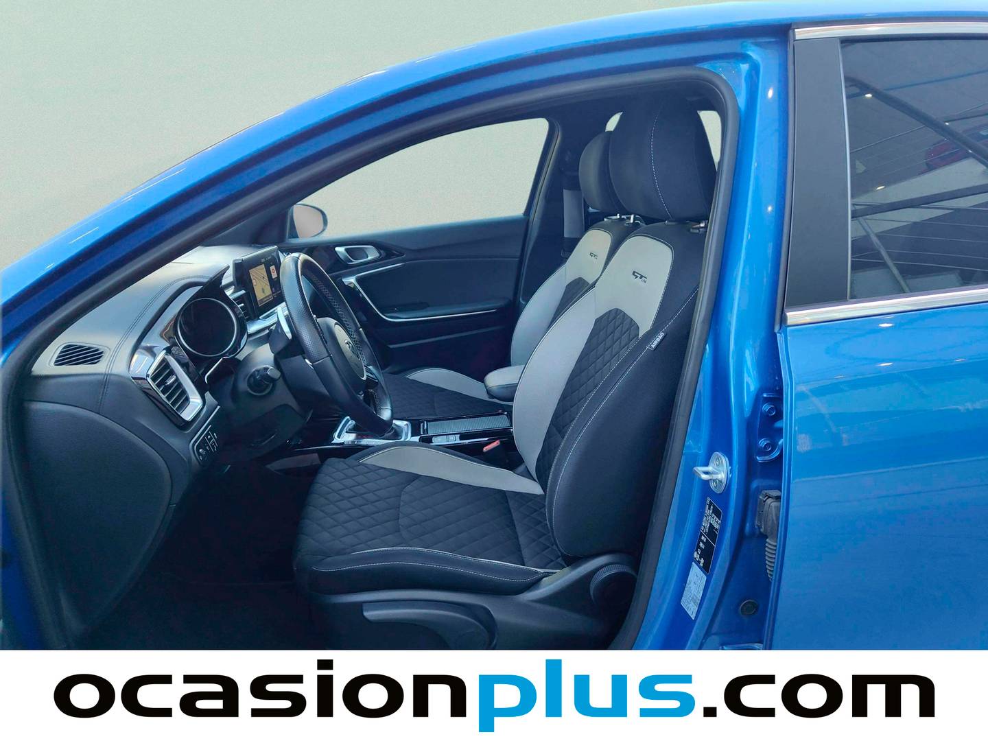 Foto asientos delanteros KIA Ceed KIA Ceed 1.4 T-GDi GT Line DCT (140 CV)