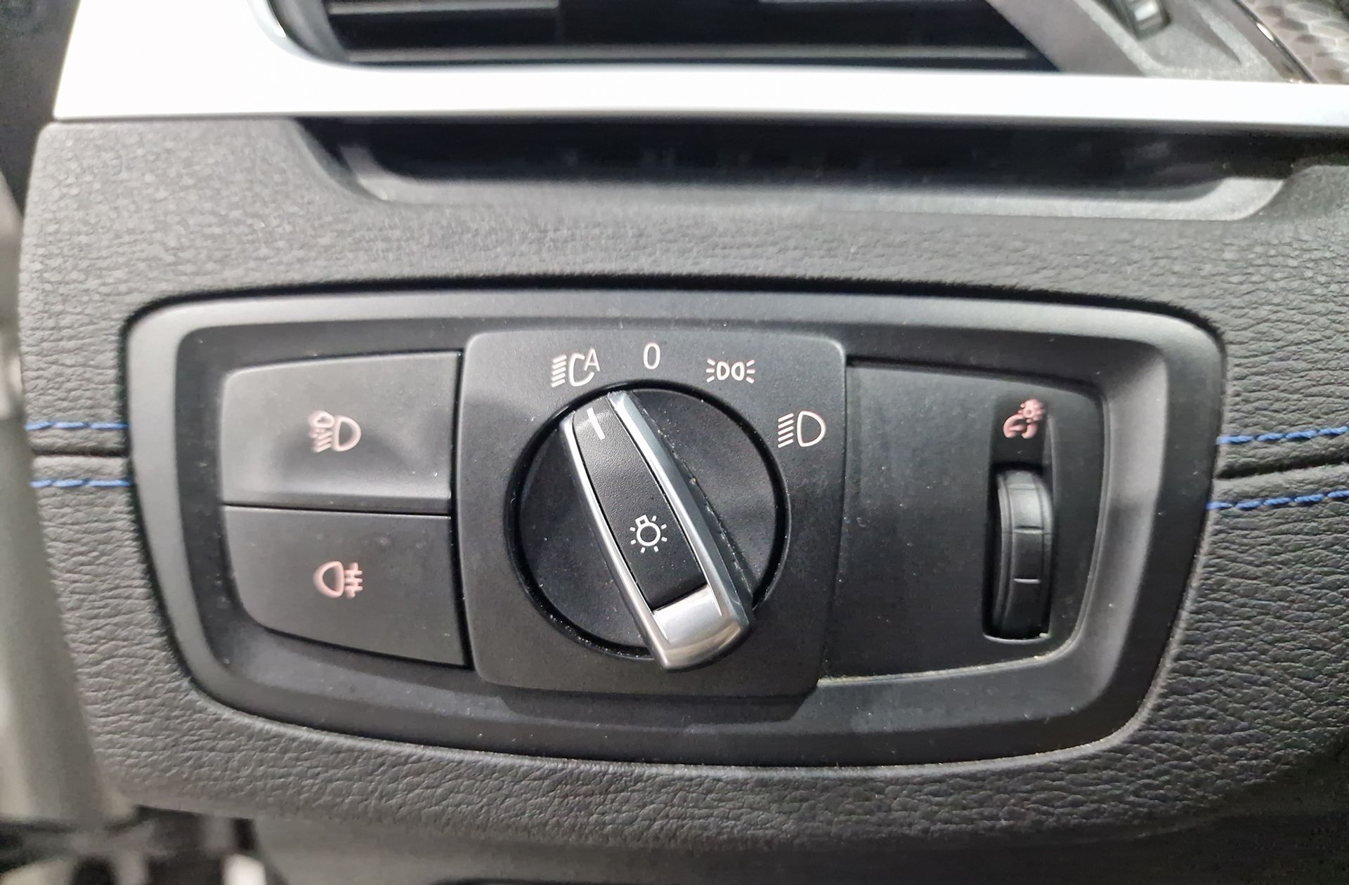 BMW X2 sDrive18d Pack M - foto 30