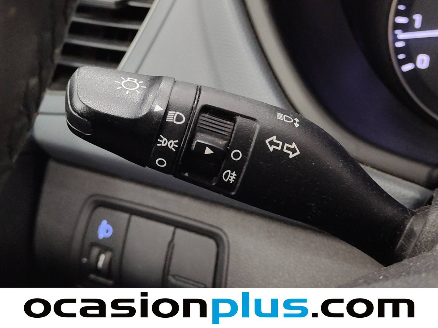 Extras y acabados del Hyundai i20 Hyundai i20 1.2 MPI 25 Aniversario (84 CV)