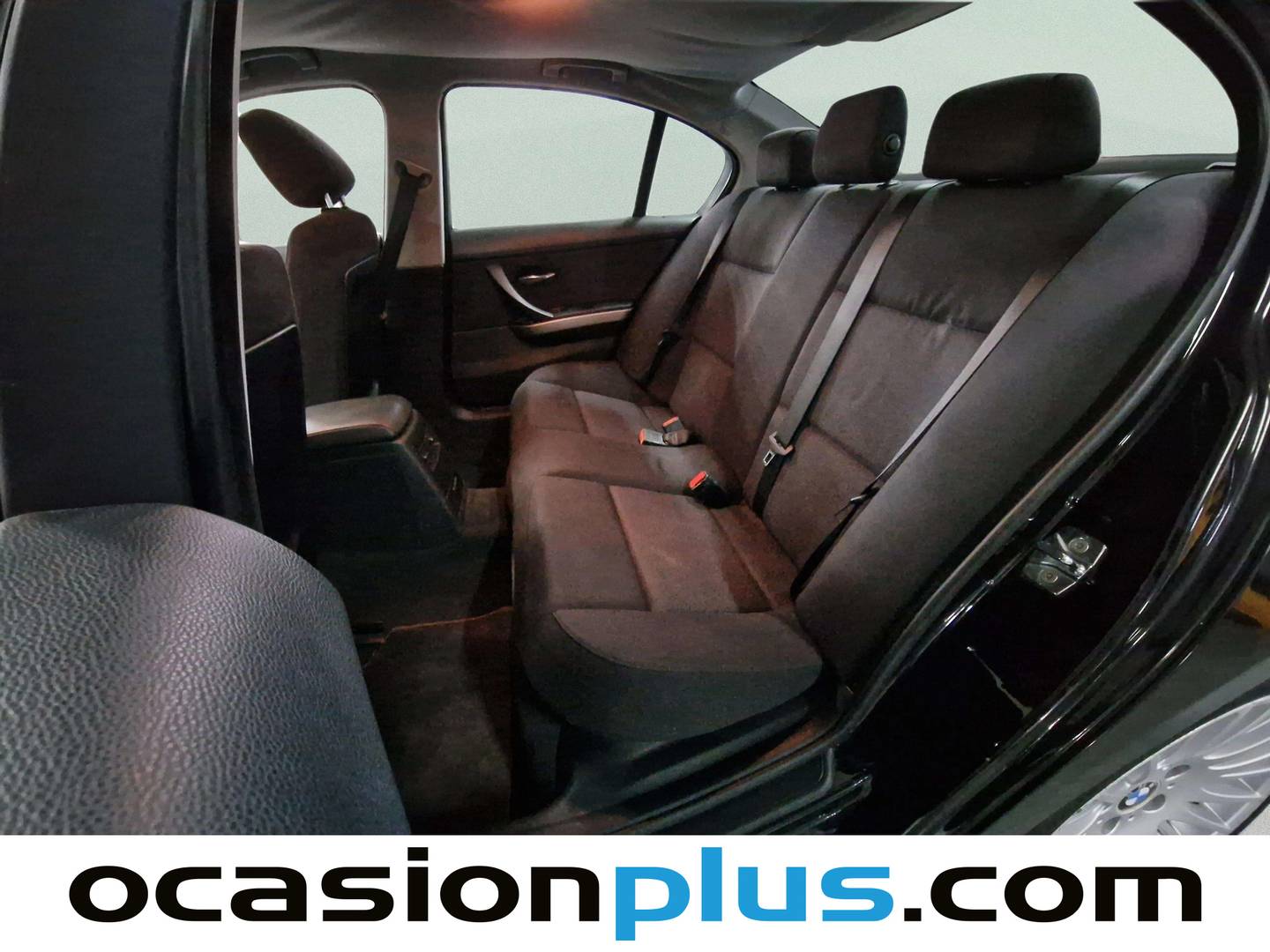 Foto asientos traseros BMW Serie 3 BMW Serie 3 318d (122 CV)