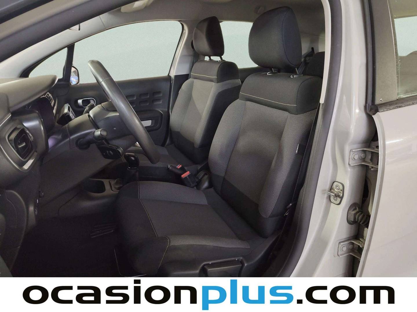 Foto asientos delanteros Citroën C3 Citroën C3 PureTech 83 You! (83 CV)