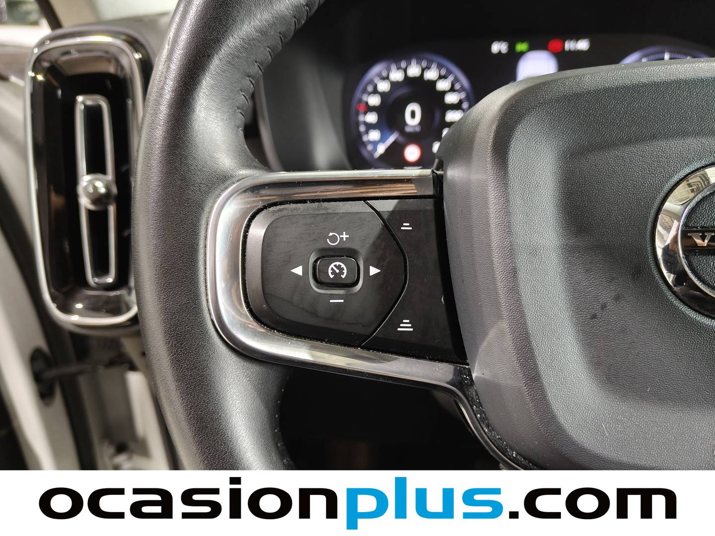 Foto Volvo XC40 Volvo XC40 D4 Business Plus AWD Auto (190 CV)