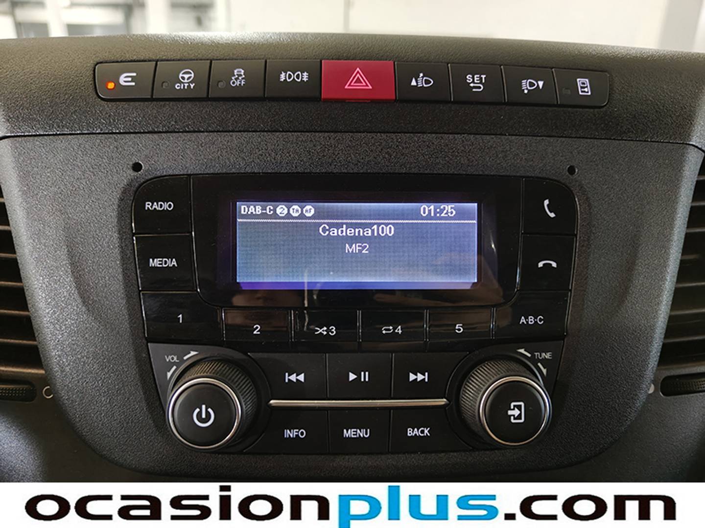 Foto Iveco Daily Iveco Daily Furgon 35S 16 V 3520/H2 (156 CV)