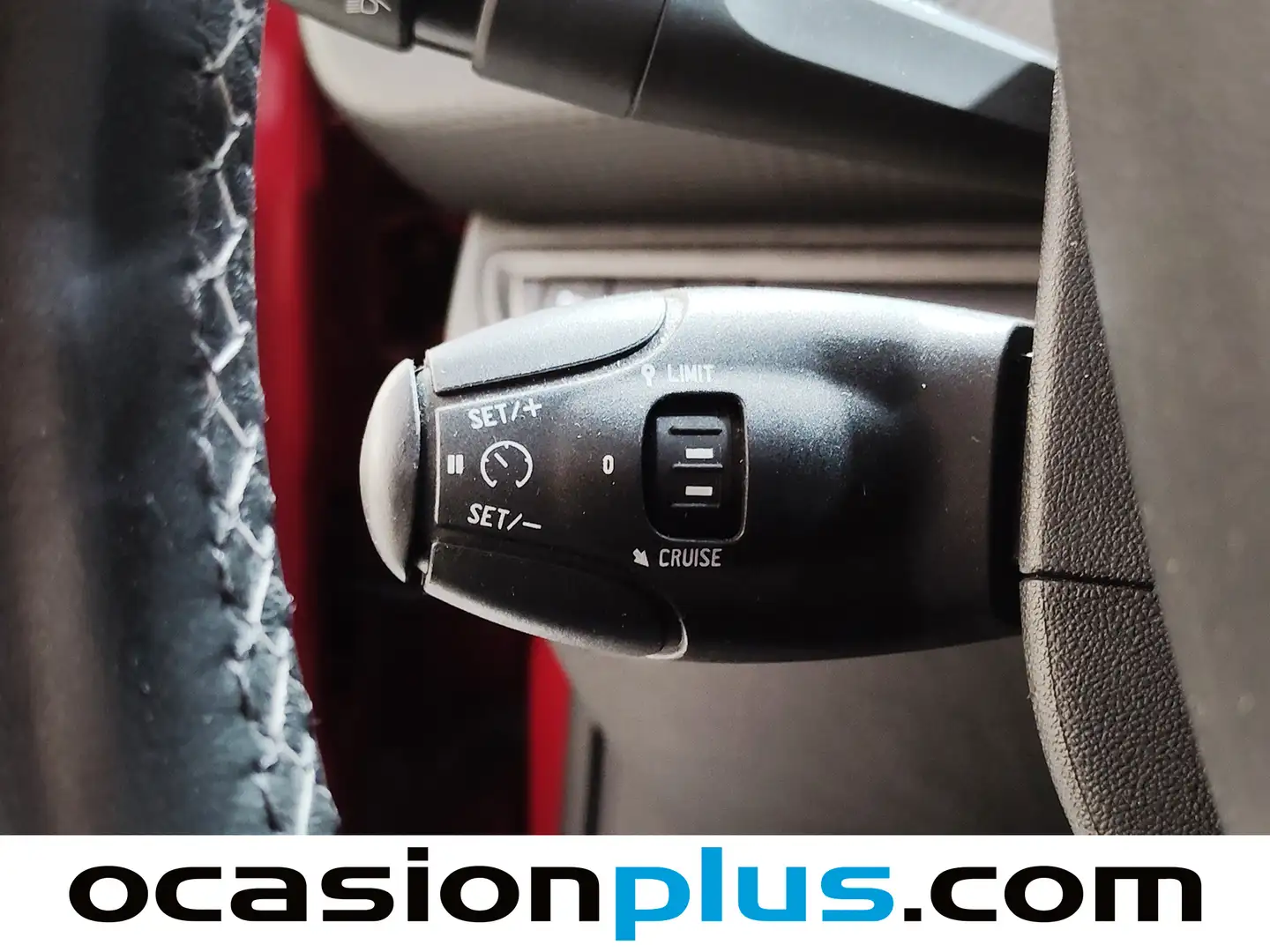 Foto Peugeot 2008 Peugeot 2008 BlueHDi 100 S&S Allure (100 CV)