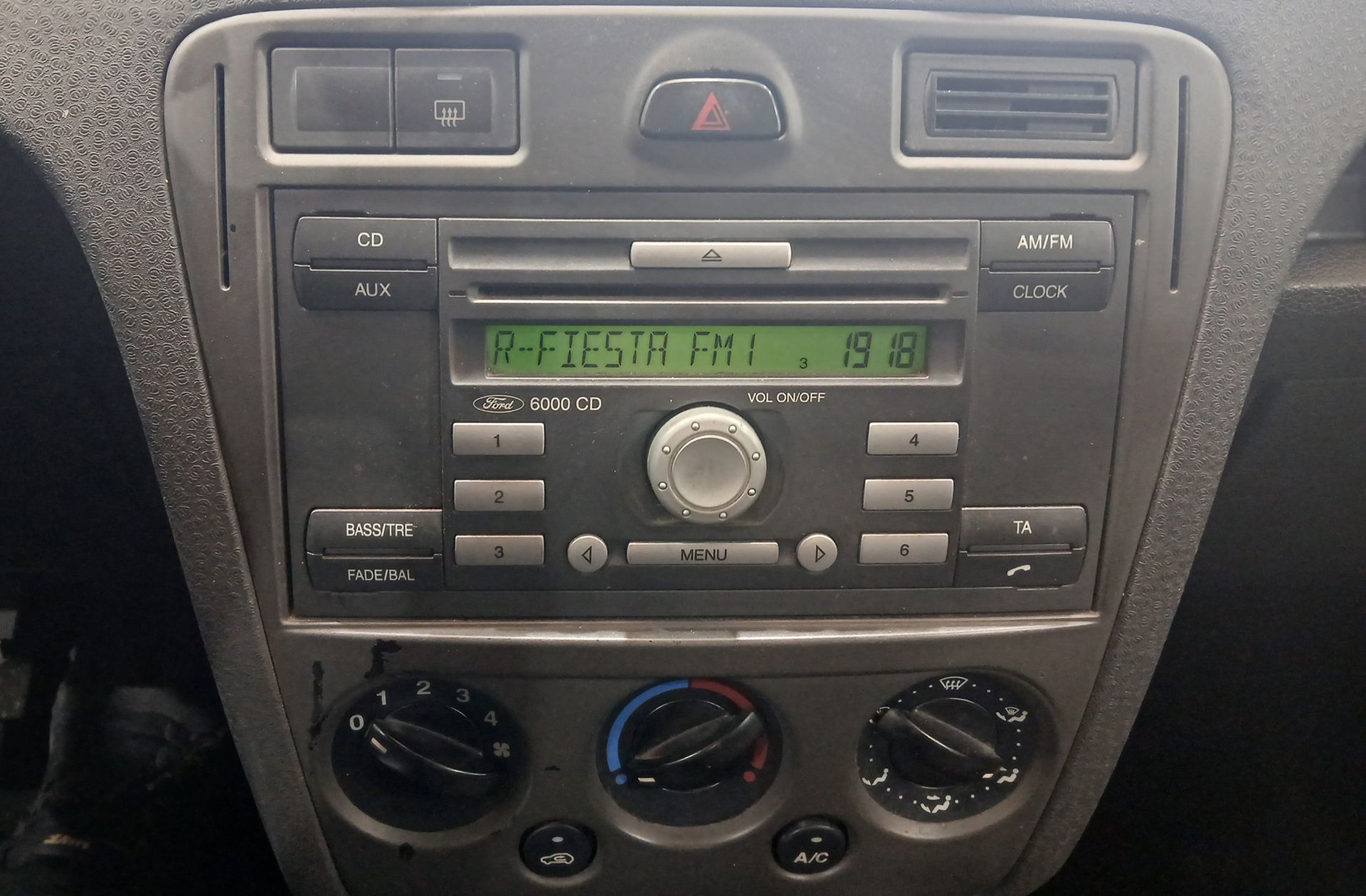 Ford Fusion 1.4 16v Ambiente - foto 20