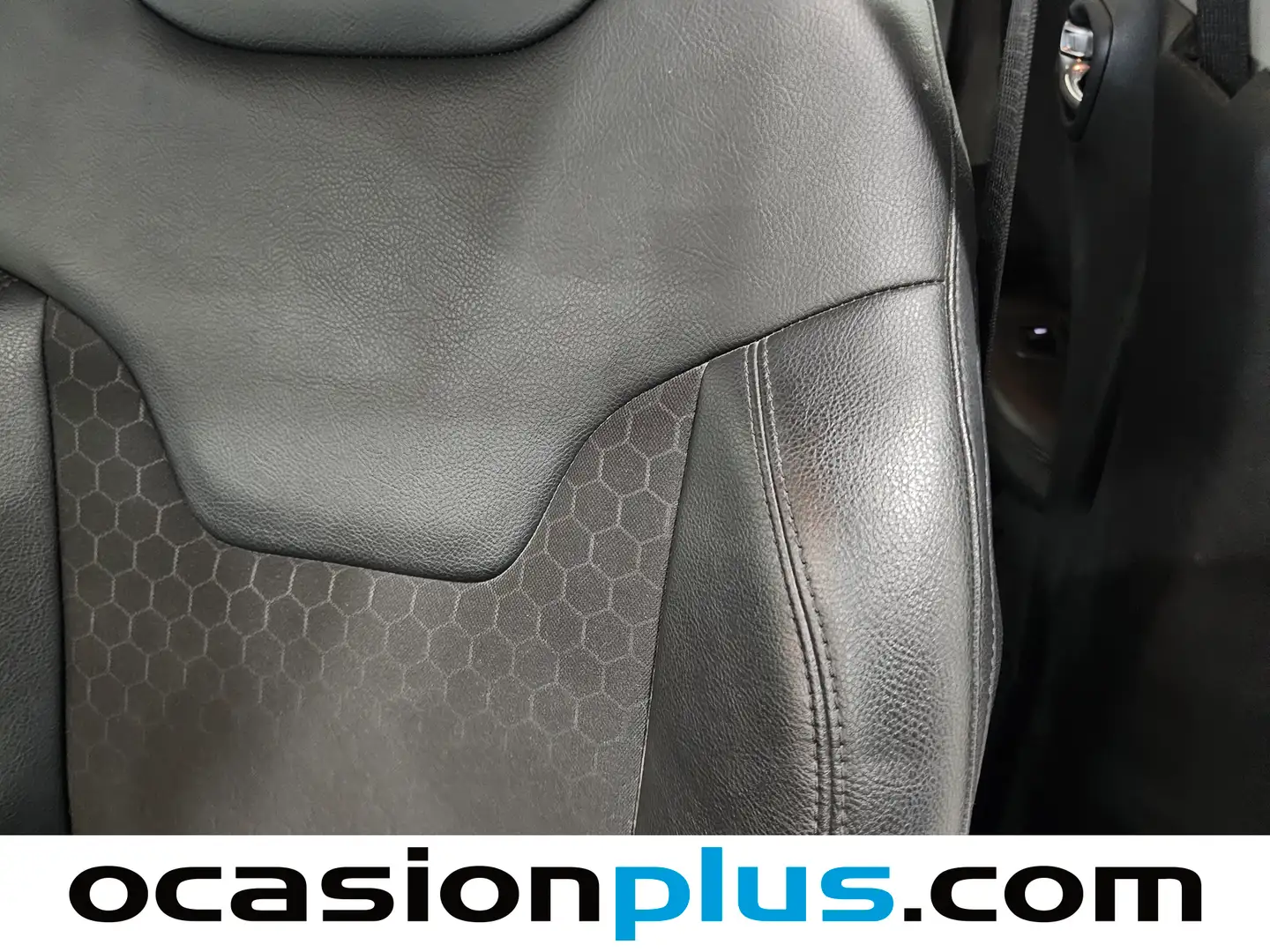 Foto Jeep Compass Jeep Compass 1.3 Gse Night Eagle FWD MT (130 CV)