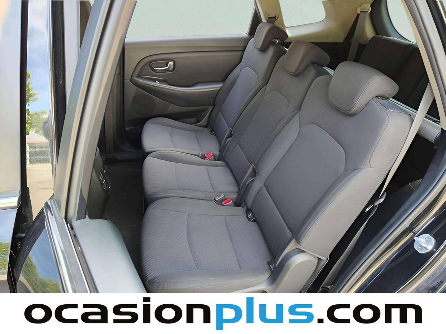 Foto asientos traseros KIA Carens Kia Carens 1.7 CRDi VGT Eco-Dynamic Drive (115 CV) 7 Plazas