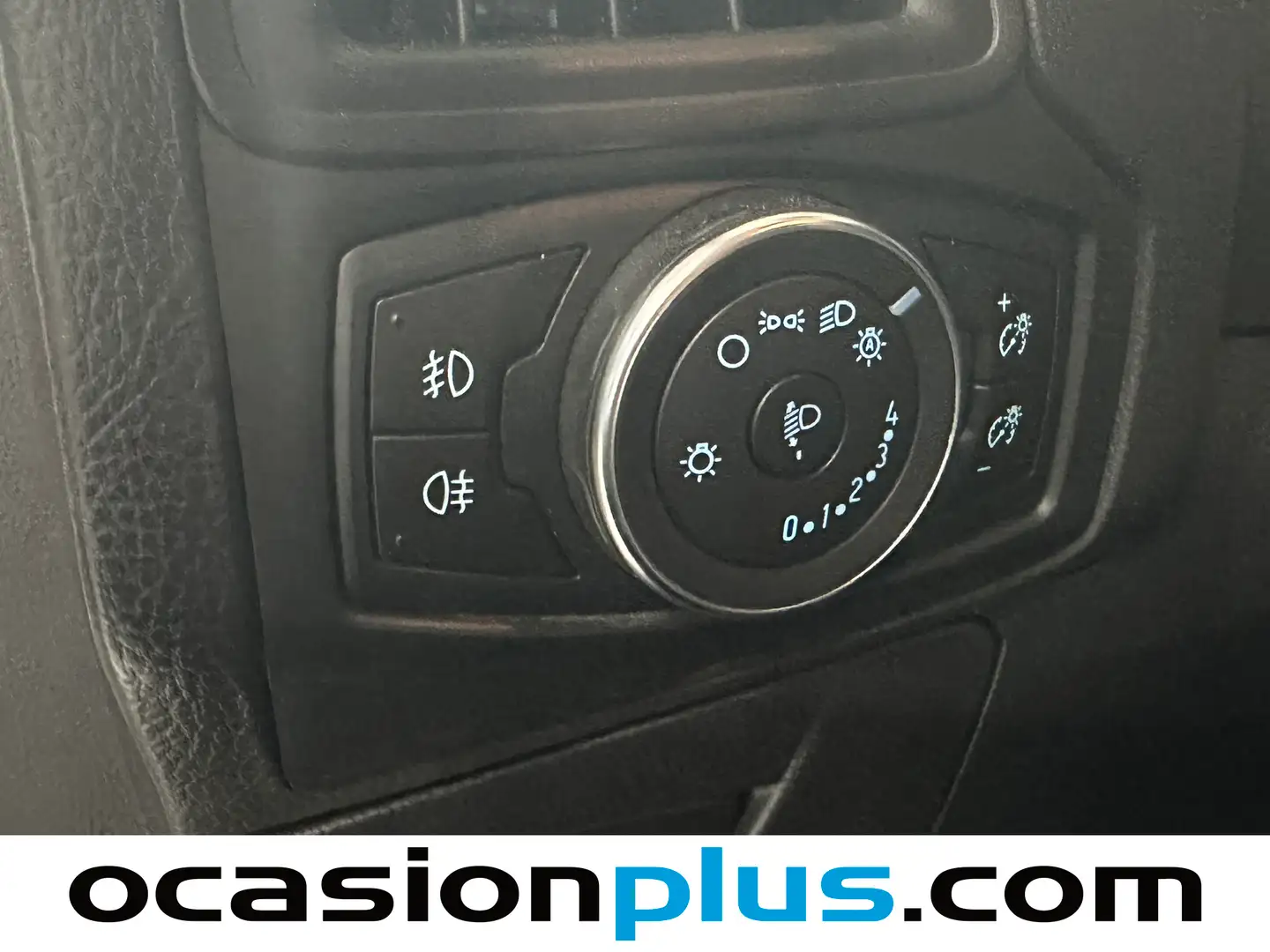 Foto Ford Focus Ford Focus 1.5 TDCI Business (120 CV)