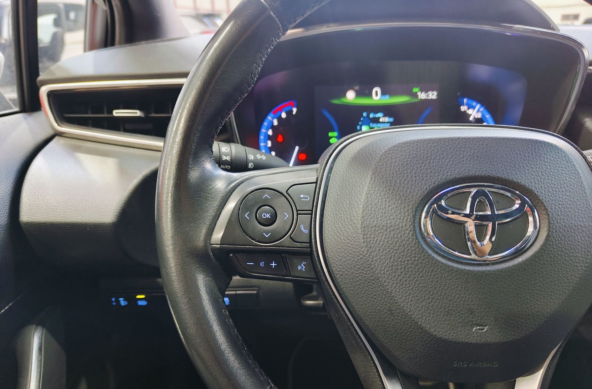 Toyota Corolla Touring Sports 125H Active Tech E-CVT - foto 25