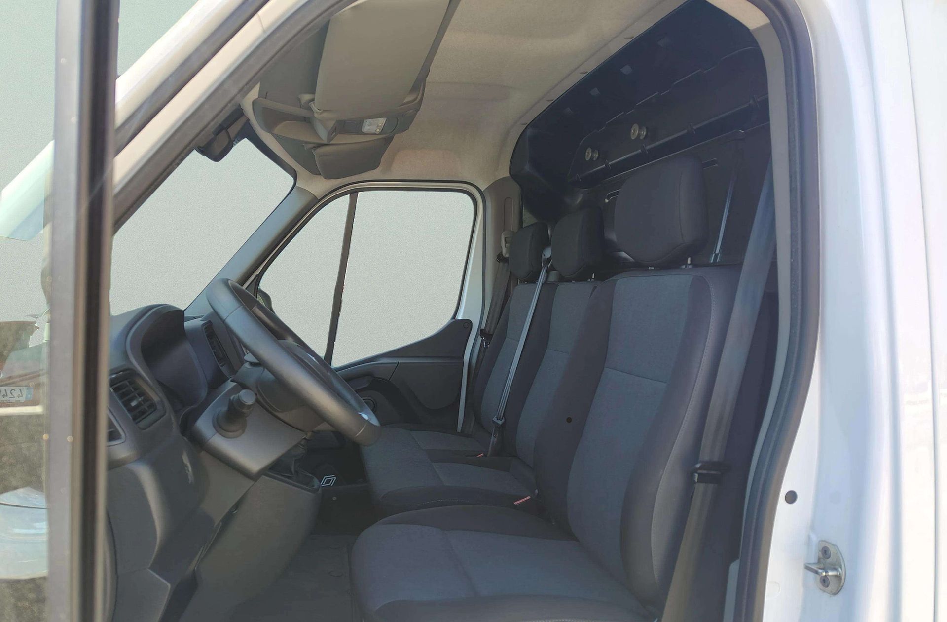 Renault Master Furgon L2H2 3500 Blue dCi - foto 8