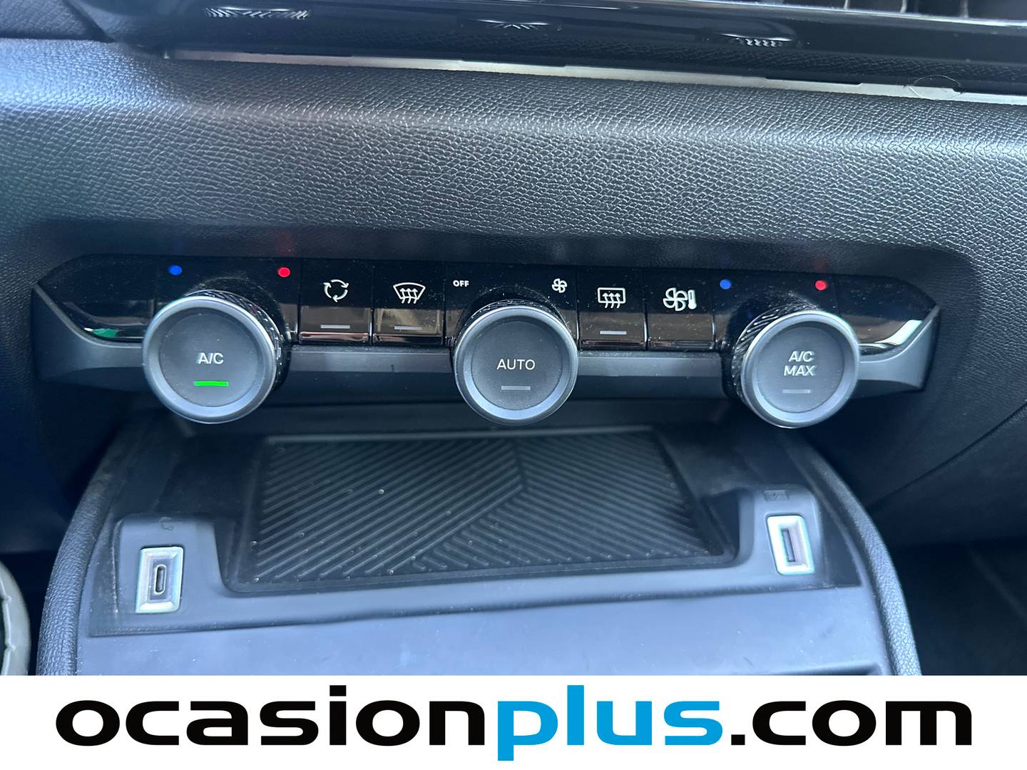 Citroën C4 X Citroën C4 X Hybrid 136 e-DCS6 Plus (136 CV) km 0