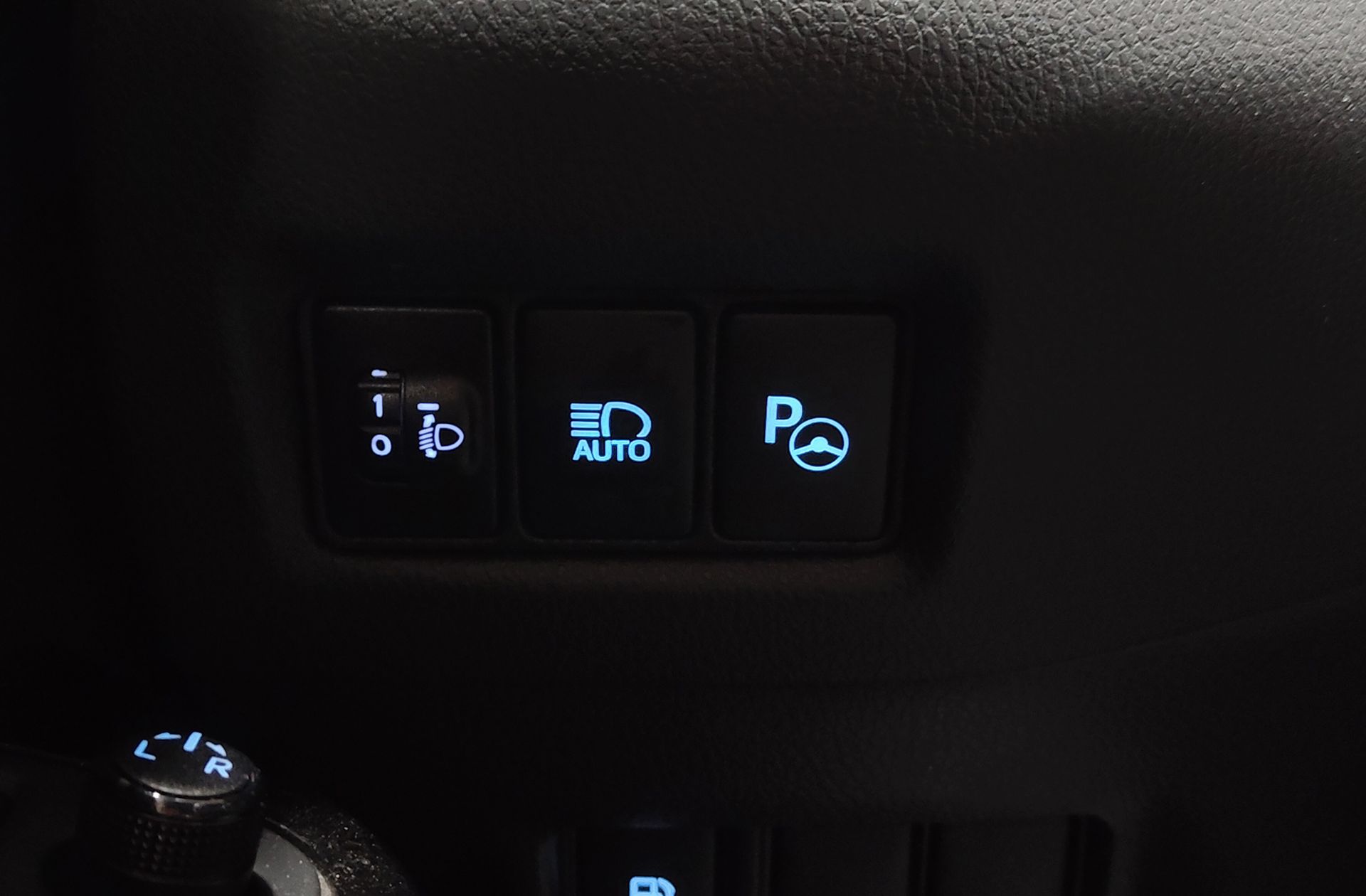 Toyota C-HR 1.8 125H Advance - foto 9
