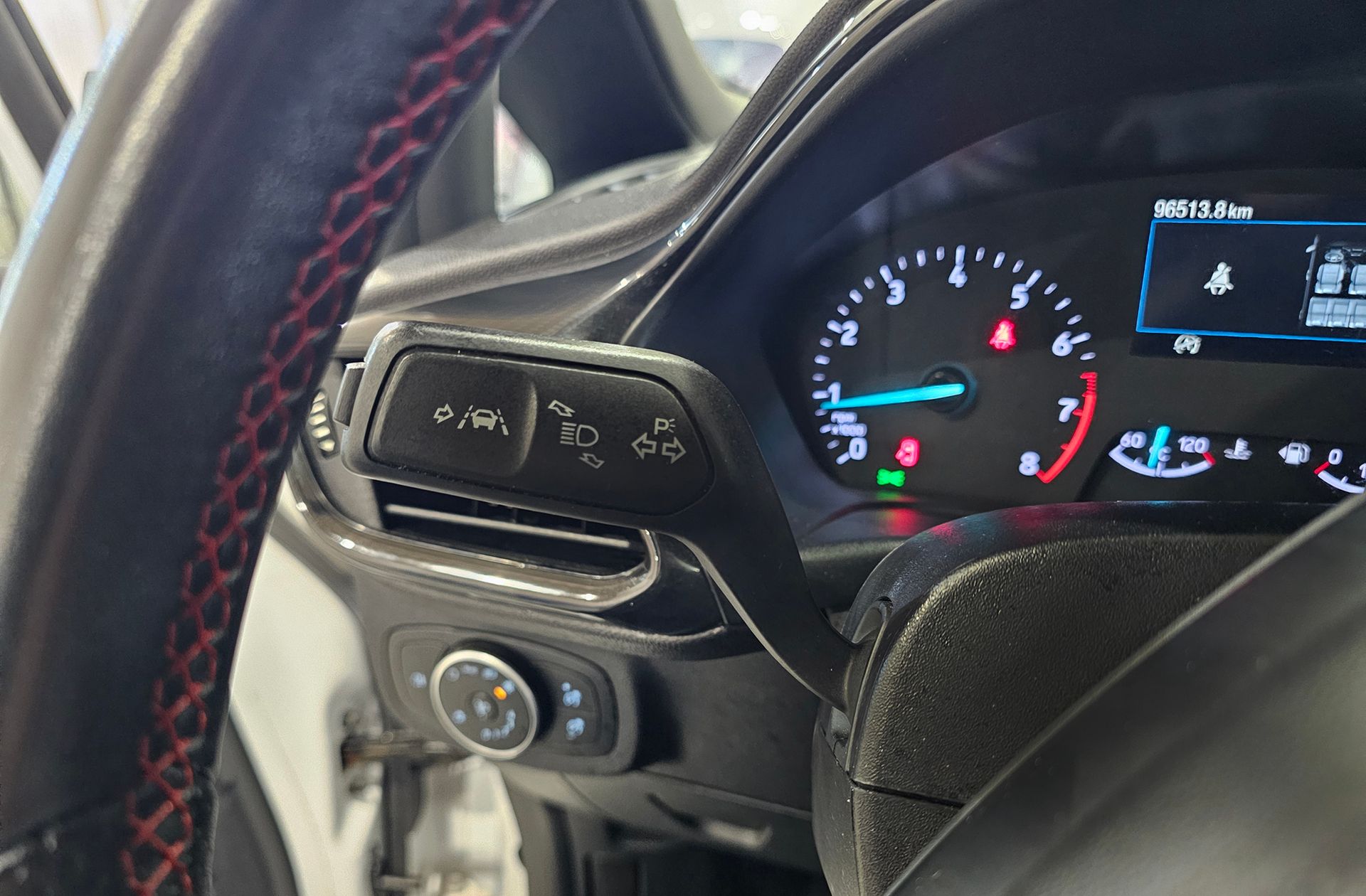 Ford Fiesta 1.0 EcoBoost MHEV ST-Line - foto 30