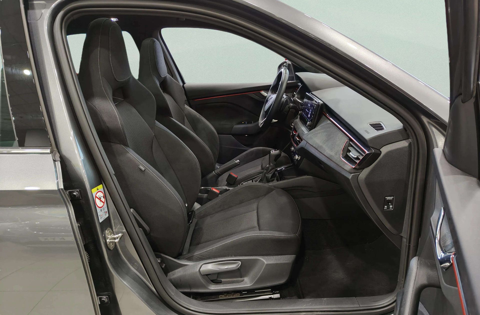 Škoda Kamiq 1.0 TSI Design DSG - foto 20