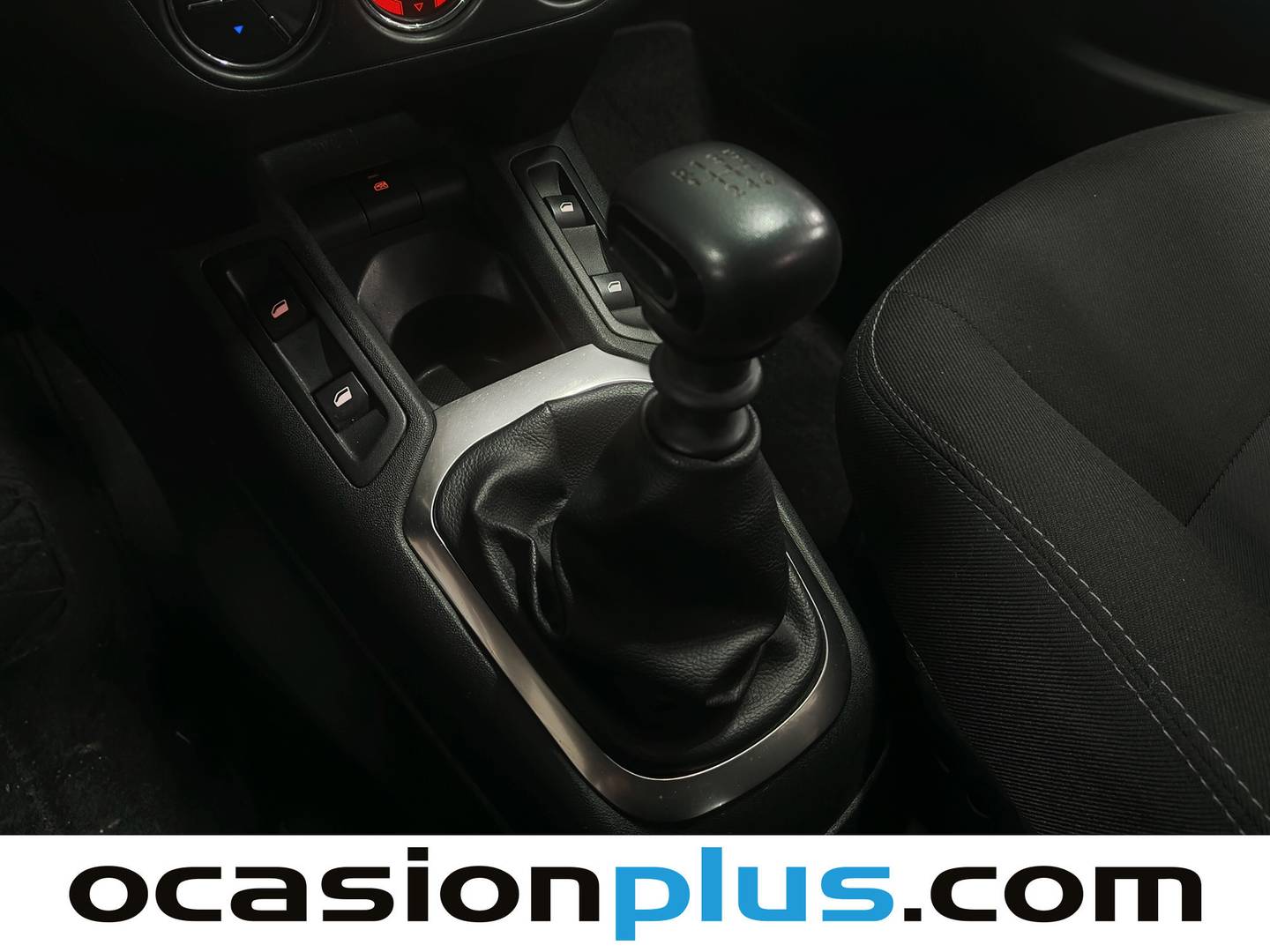 Foto Citroën C-Elysée Citroen C-Elysee BlueHDi 100 Shine (102 CV)