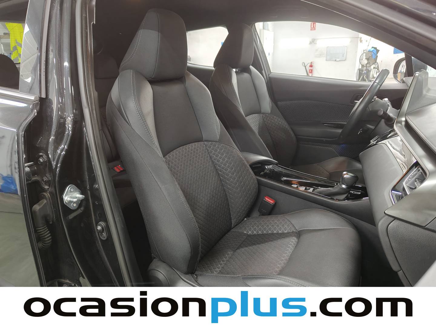 Toyota C-HR Toyota C-HR 1.8 125H Advance (122 CV) híbrido